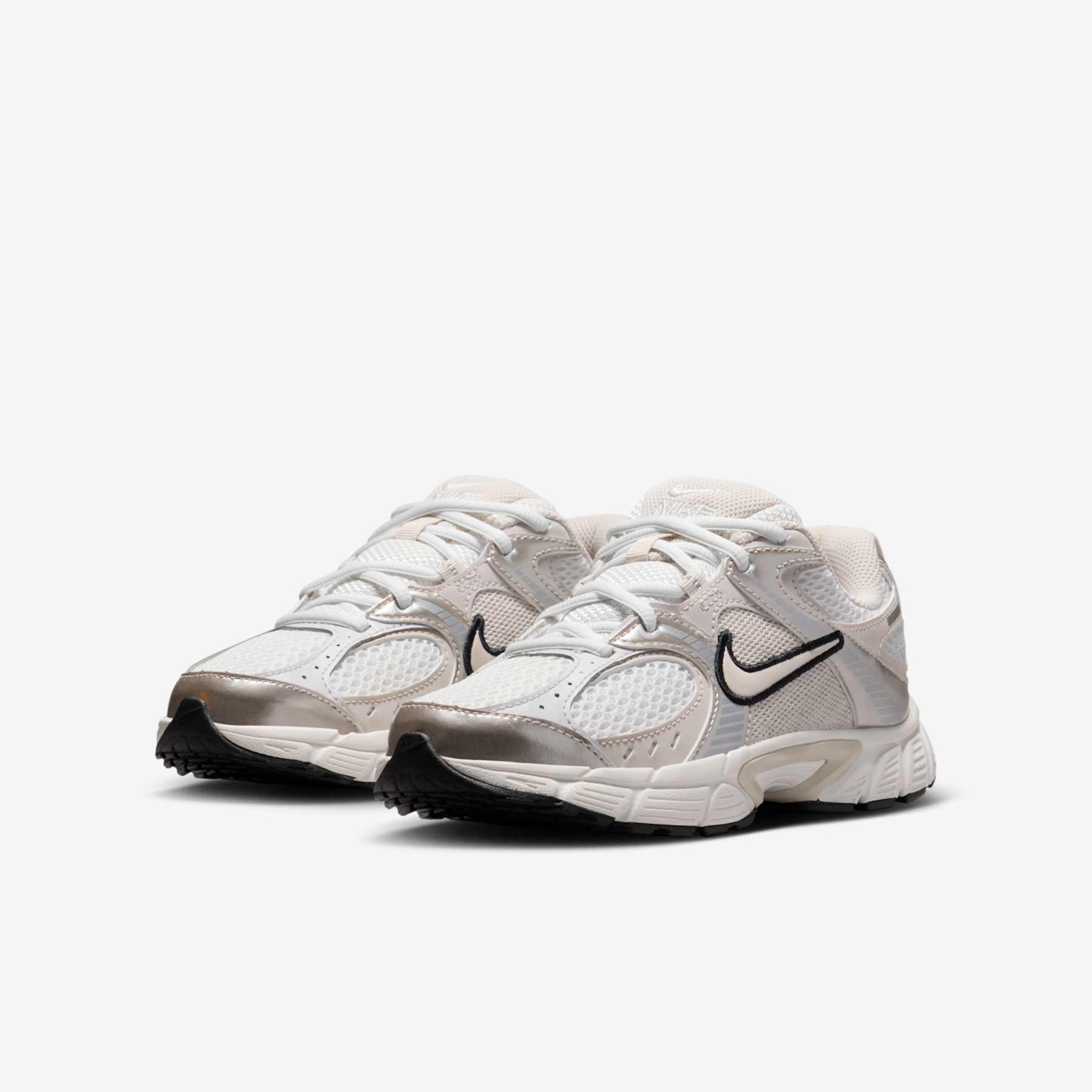 Tênis Nike V5 Runner Infantil - Foto 5