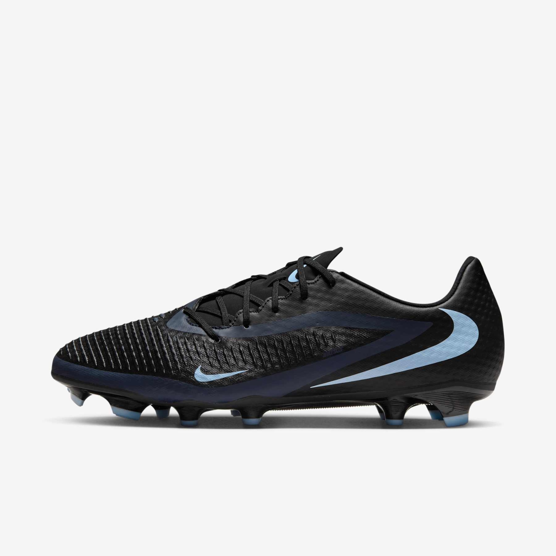 Imagem principal de Chuteira Campo Nike Phantom 6 Academy