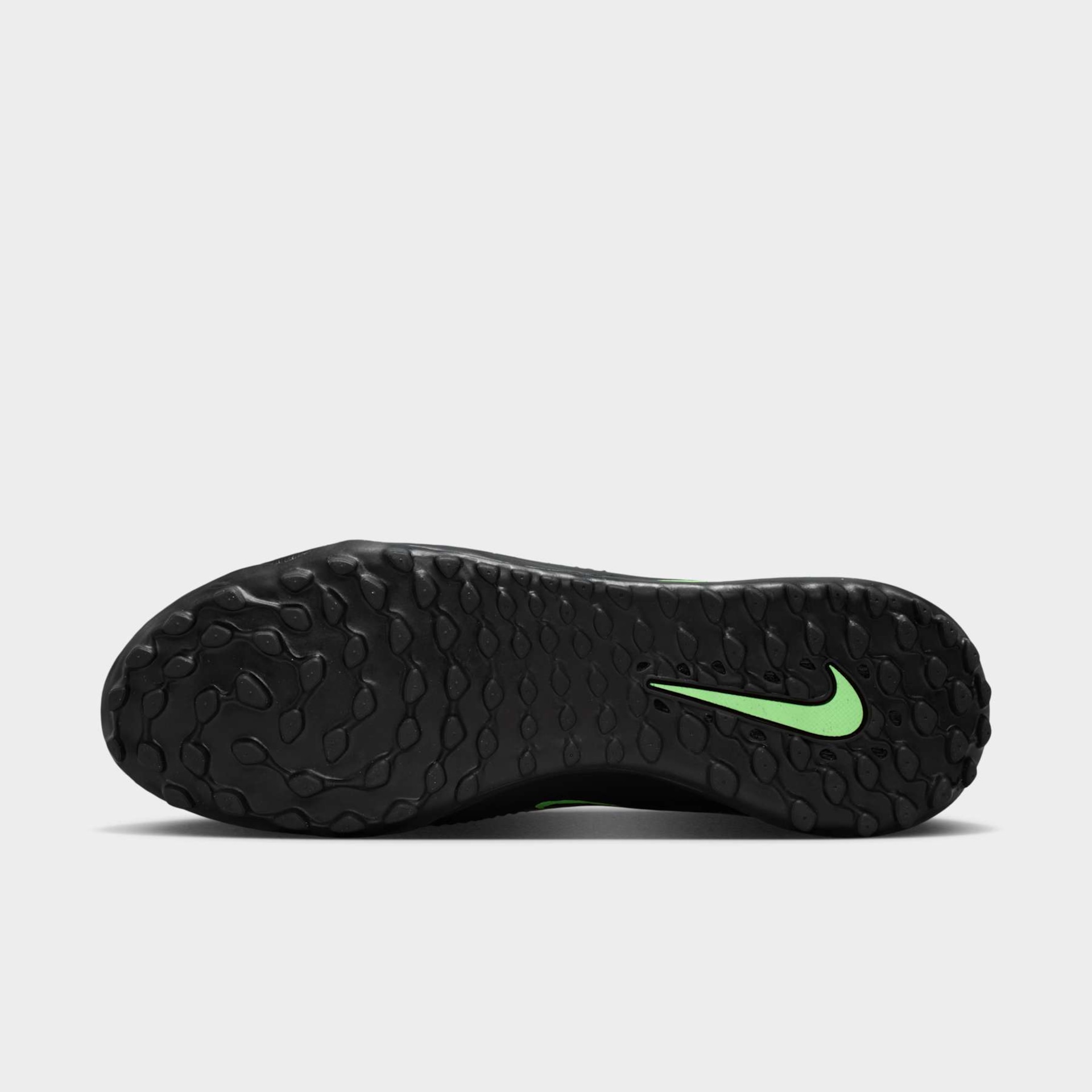 Chuteira Society Nike Phantom 6 Academy Low - Foto 2