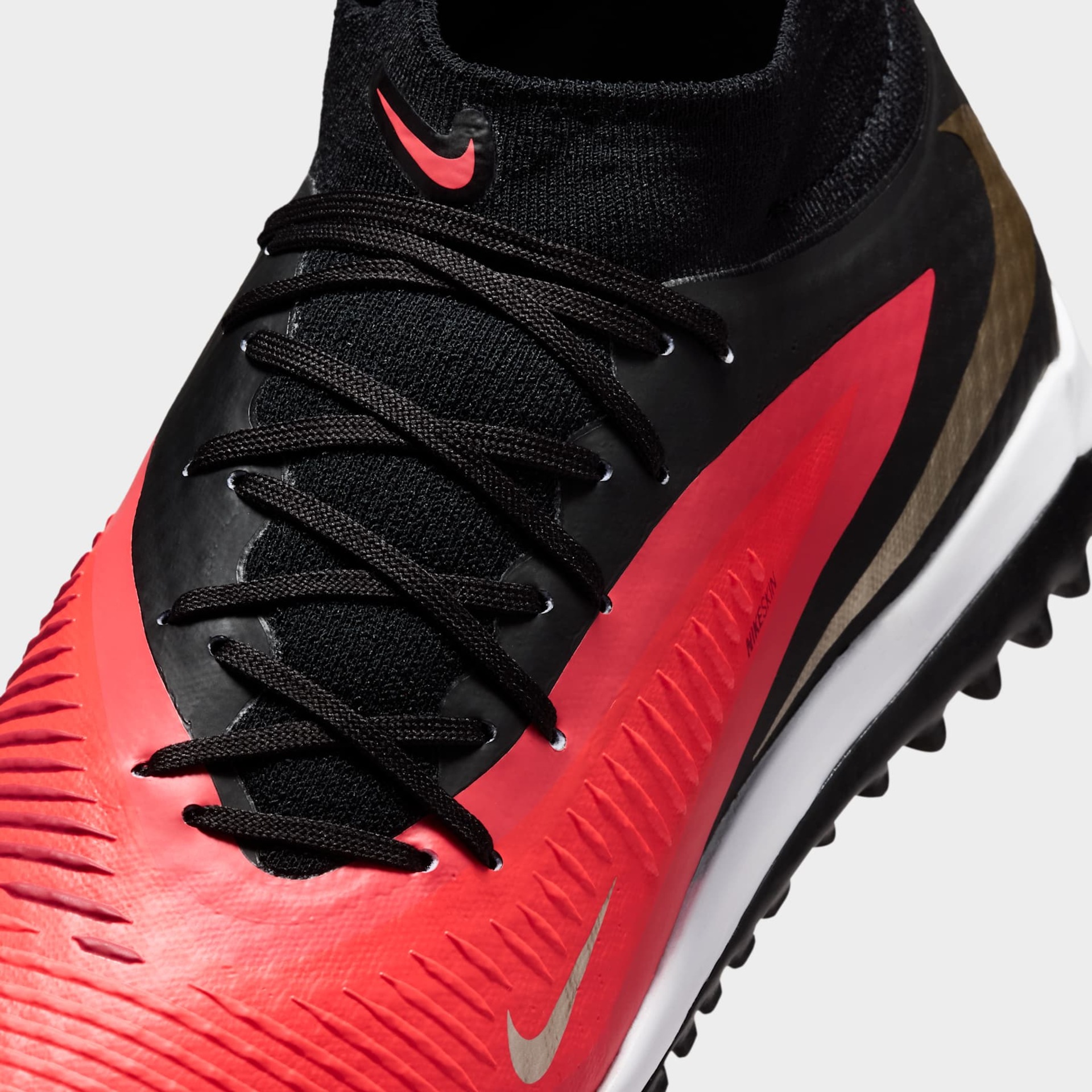 Chuteira Society Nike Phantom 6 Academy High - Foto 7