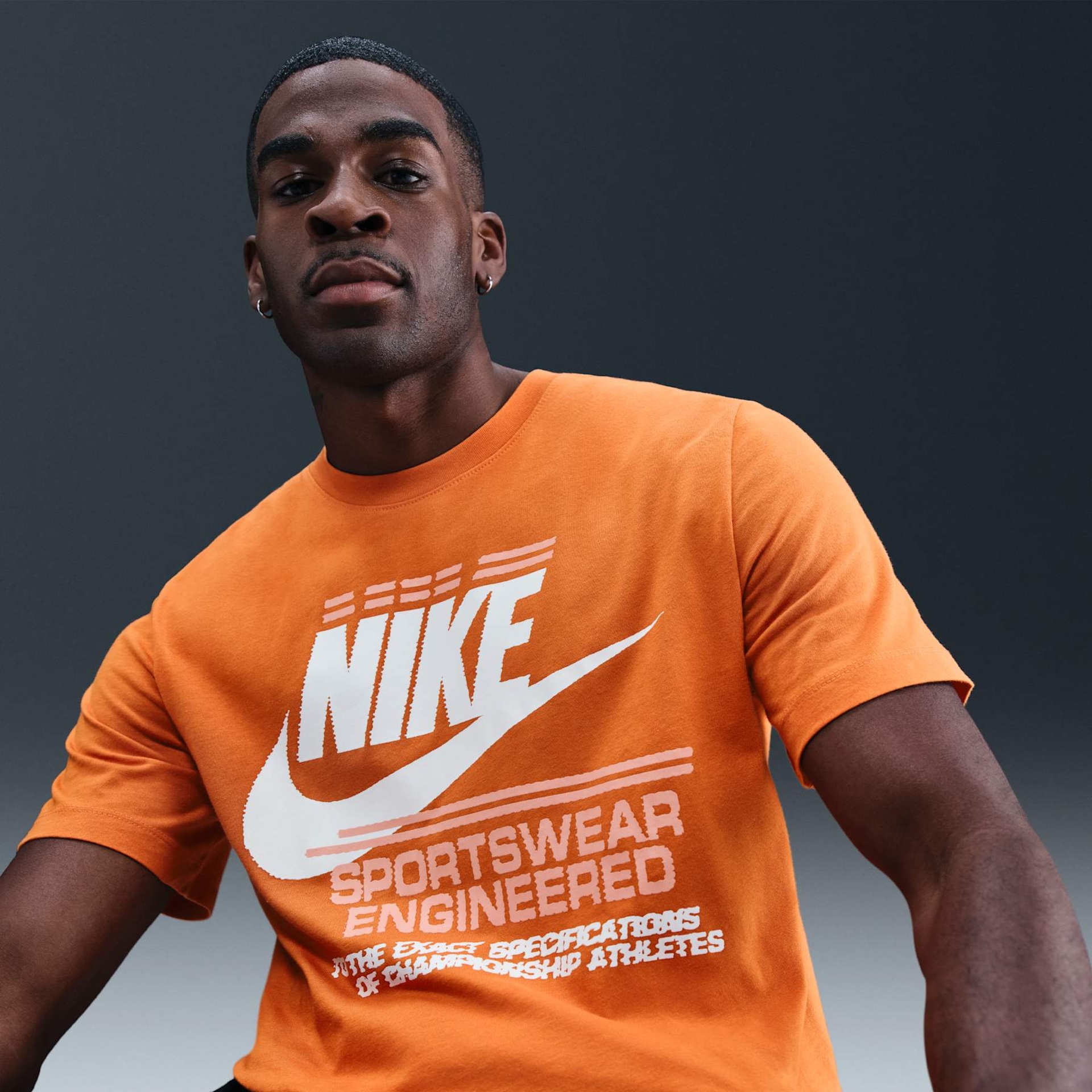 Camiseta Nike Sportswear 6MO Futura Masculina - Foto 3
