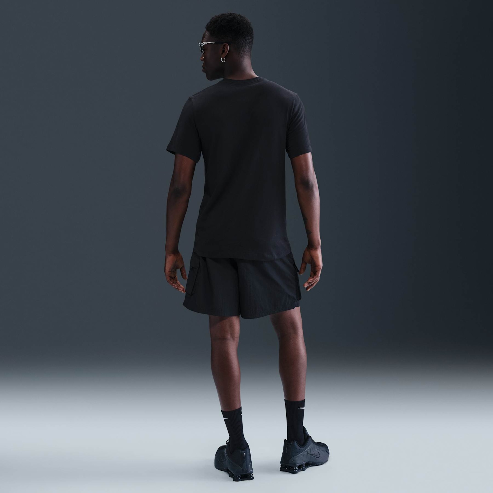 Camiseta Nike Sportswear 6MO Futura Masculina - Foto 5