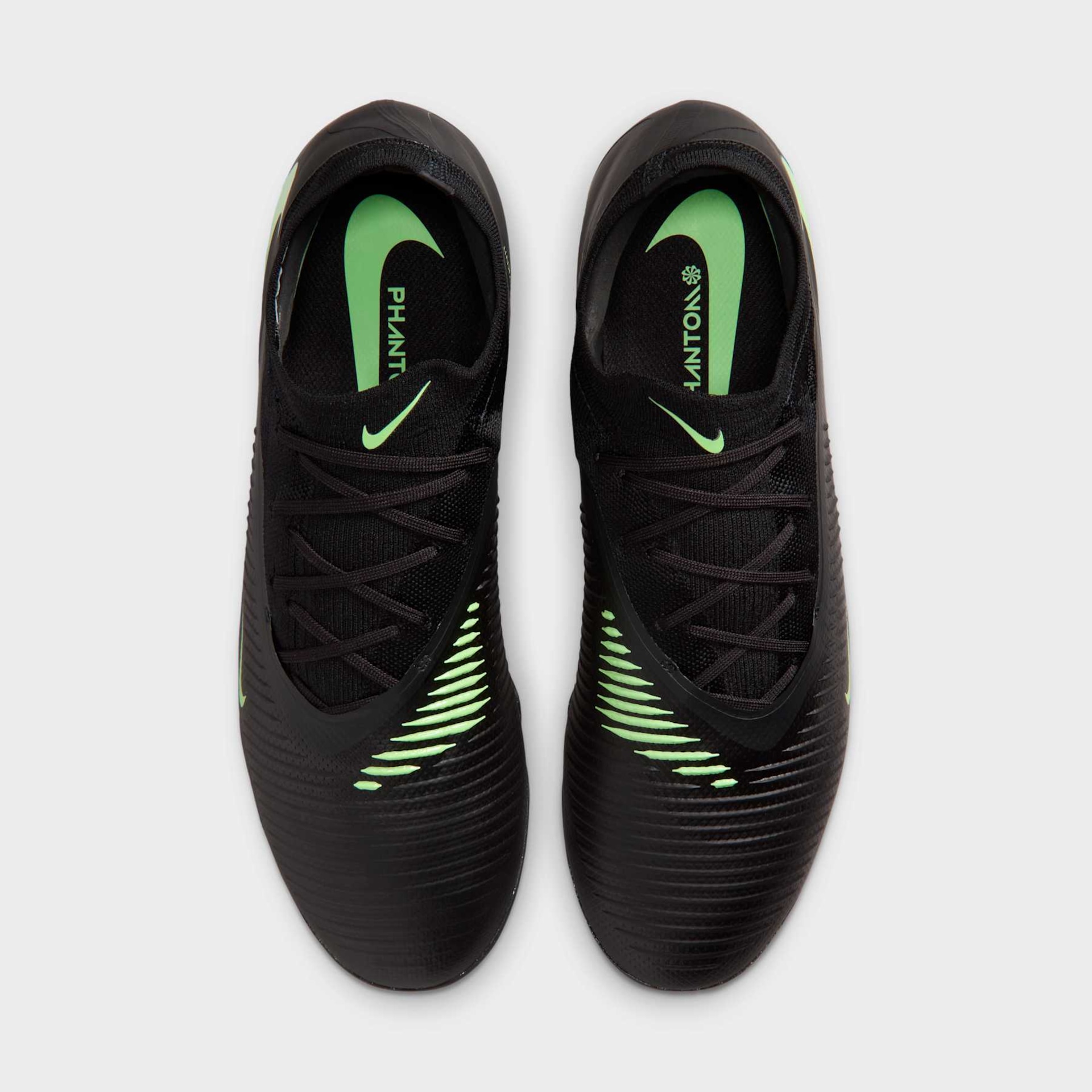 Chuteira Society Nike Phantom 6 Reactx Pro Low - Foto 4