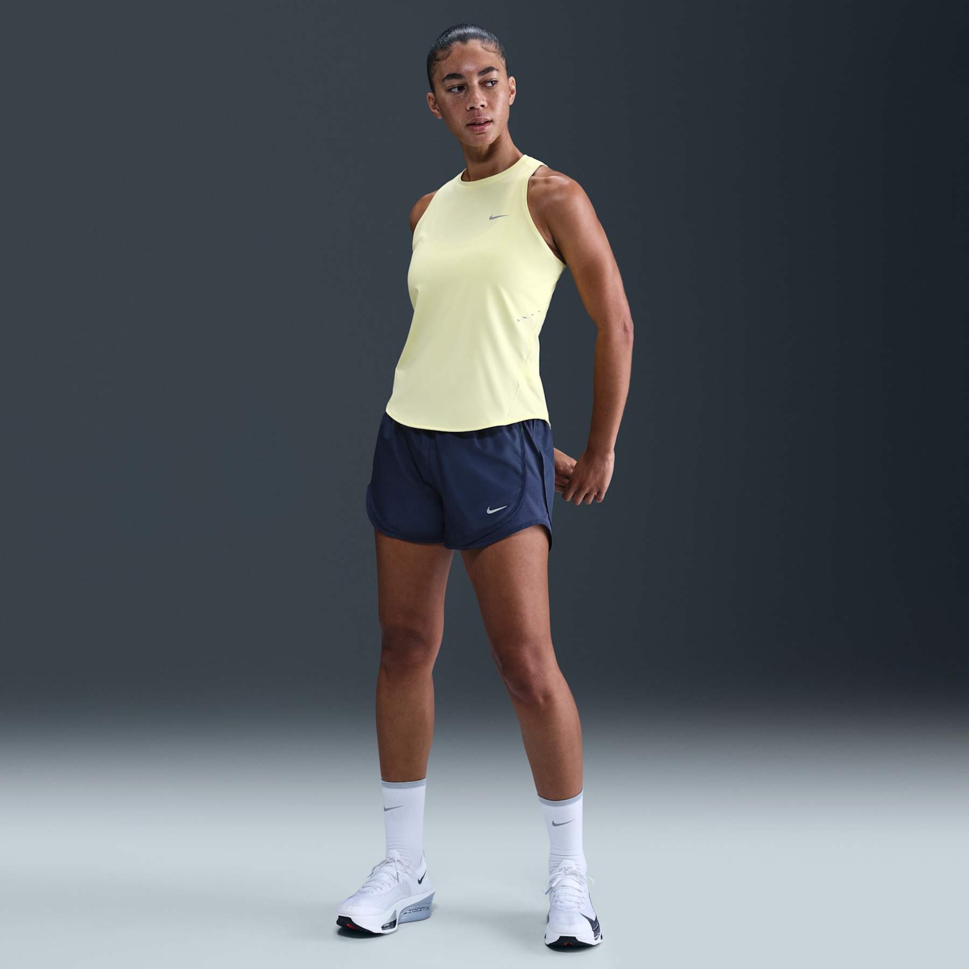 Imagem principal de Shorts Nike Dri-FIT Tempo Feminino