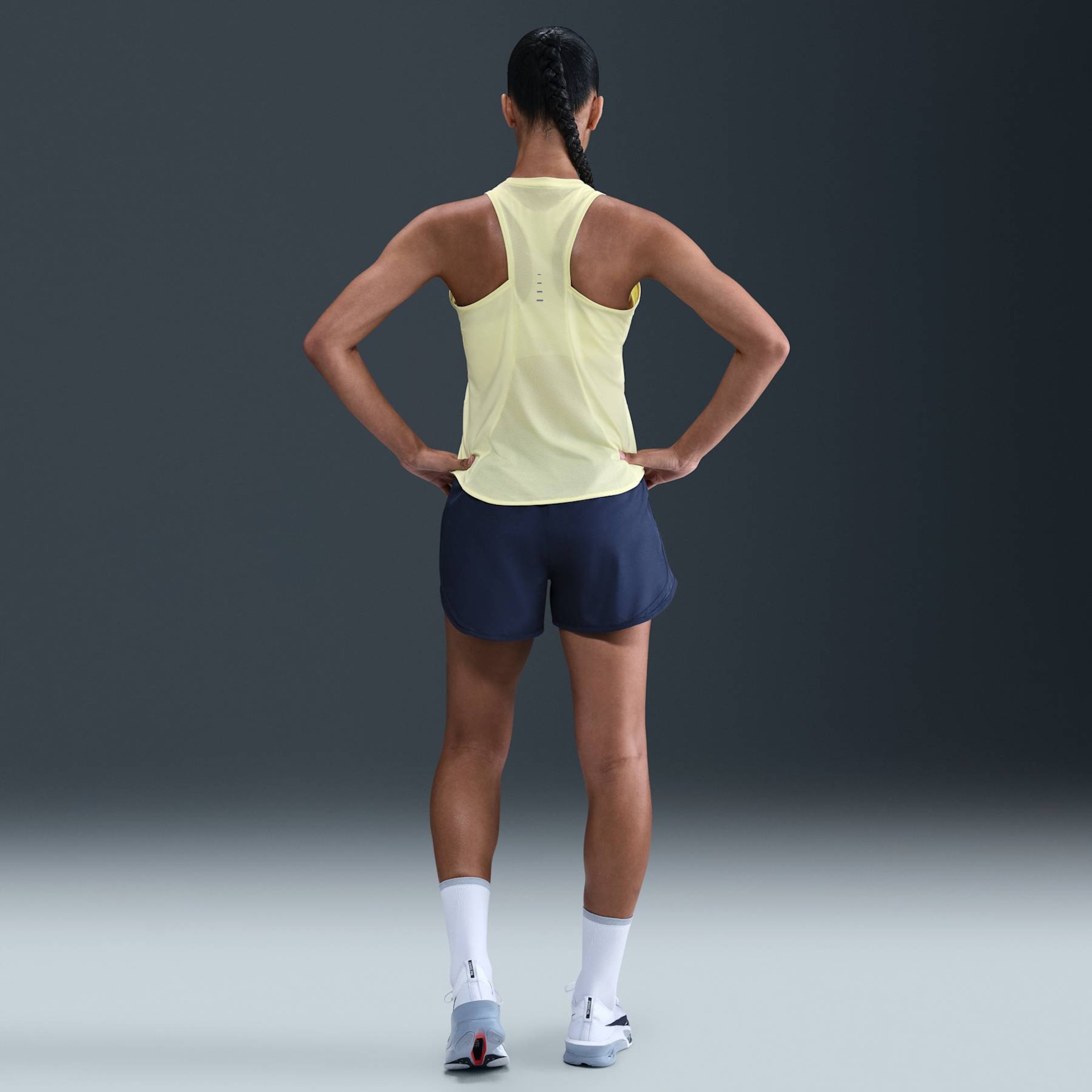 Shorts Nike Dri-FIT Tempo Feminino - Foto 4