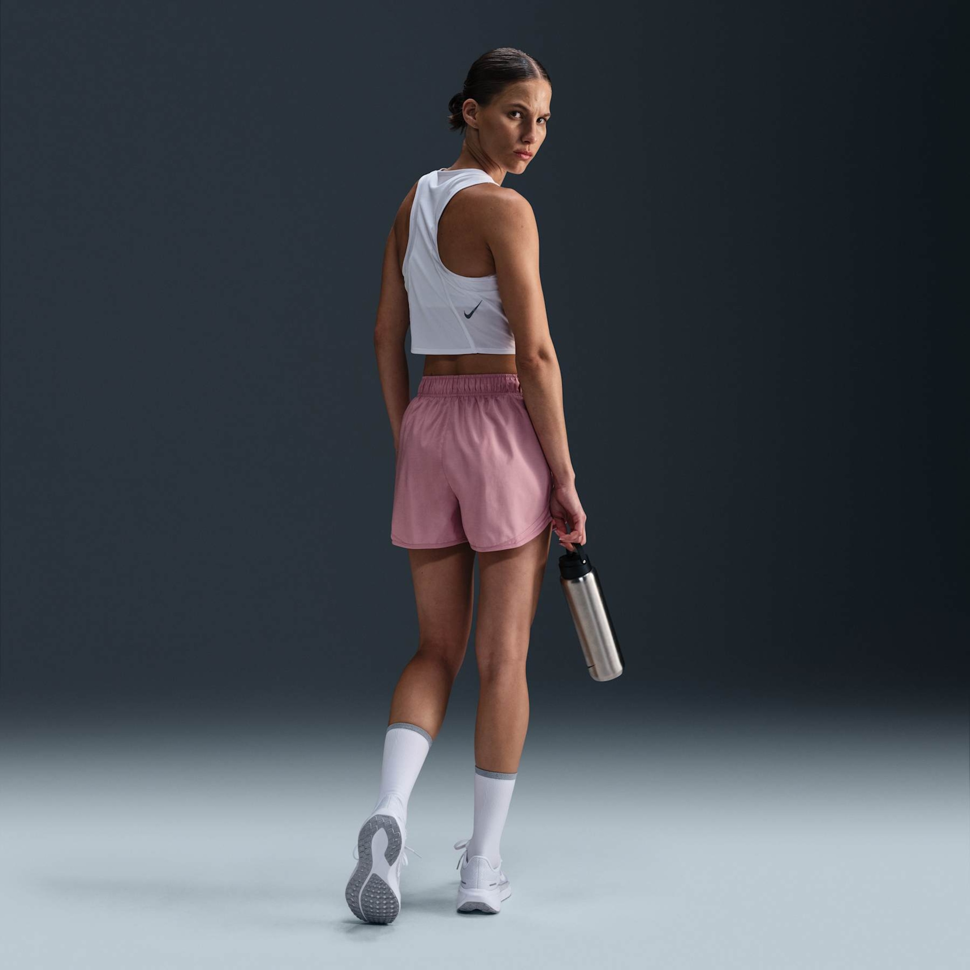 Shorts Nike Dri-FIT Tempo Feminino - Foto 4