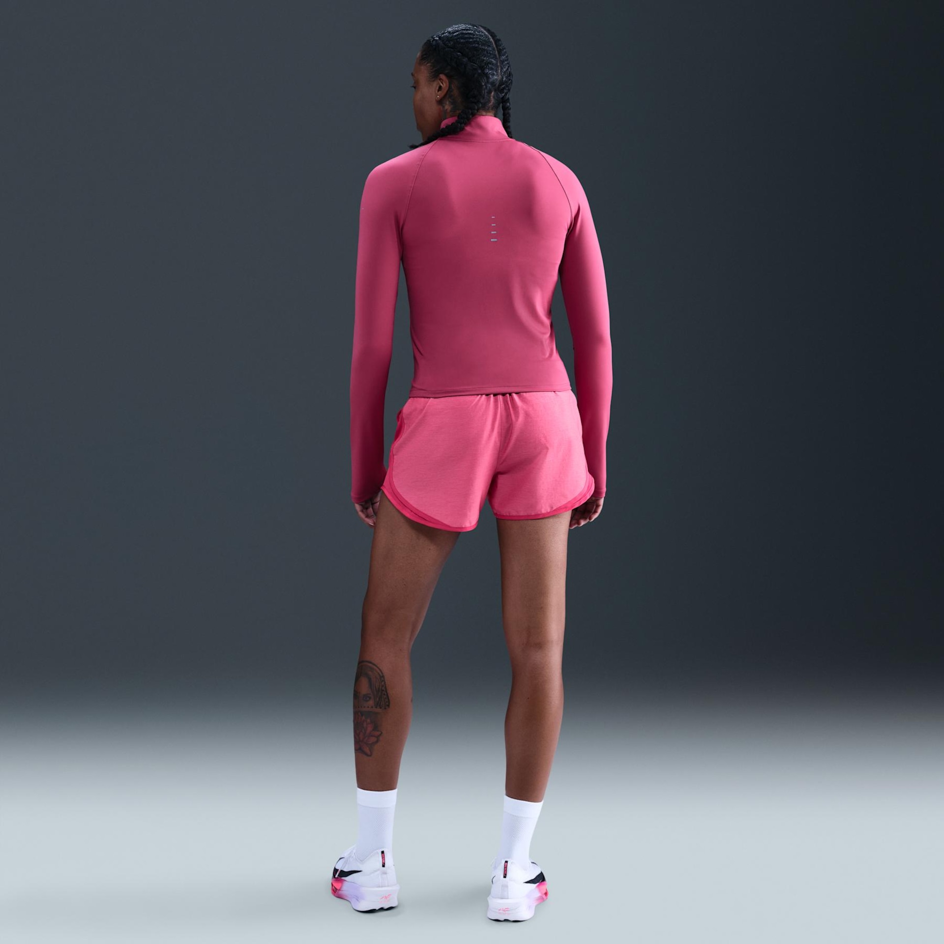 Shorts Nike Dri-FIT Tempo Feminino - Foto 4