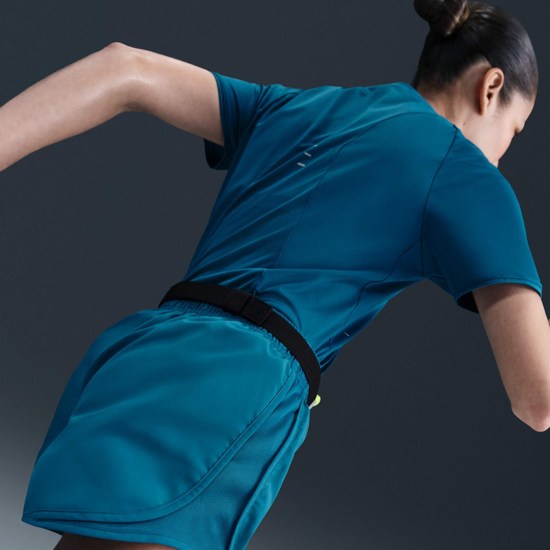 Shorts Nike Dri-FIT Tempo Feminino - Foto 5