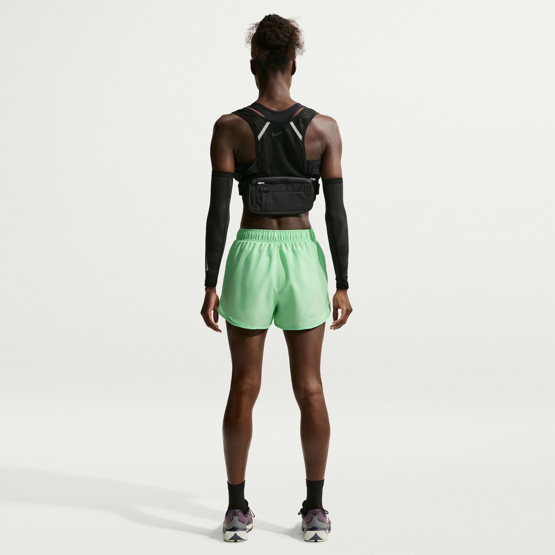 Shorts Nike Dri-FIT Tempo Feminino - Foto 5