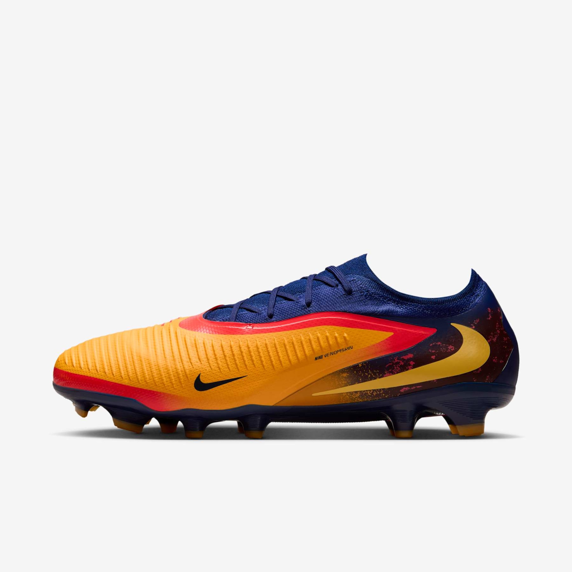 Chuteira Campo Erling Haaland Nike Phantom 6 Pro - Foto 1
