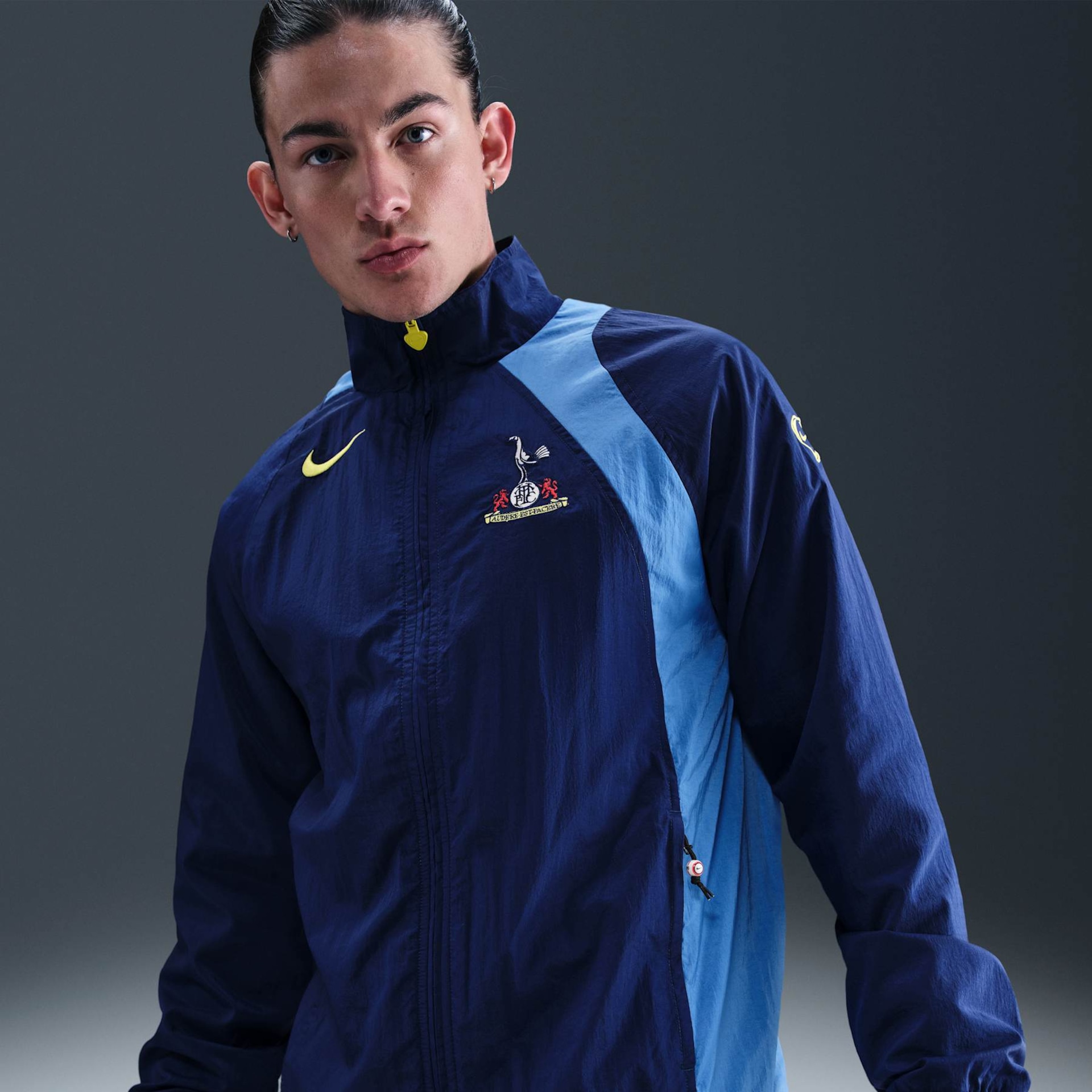 Imagem principal de Jaqueta Tottenham Nike Total 90 Masculina