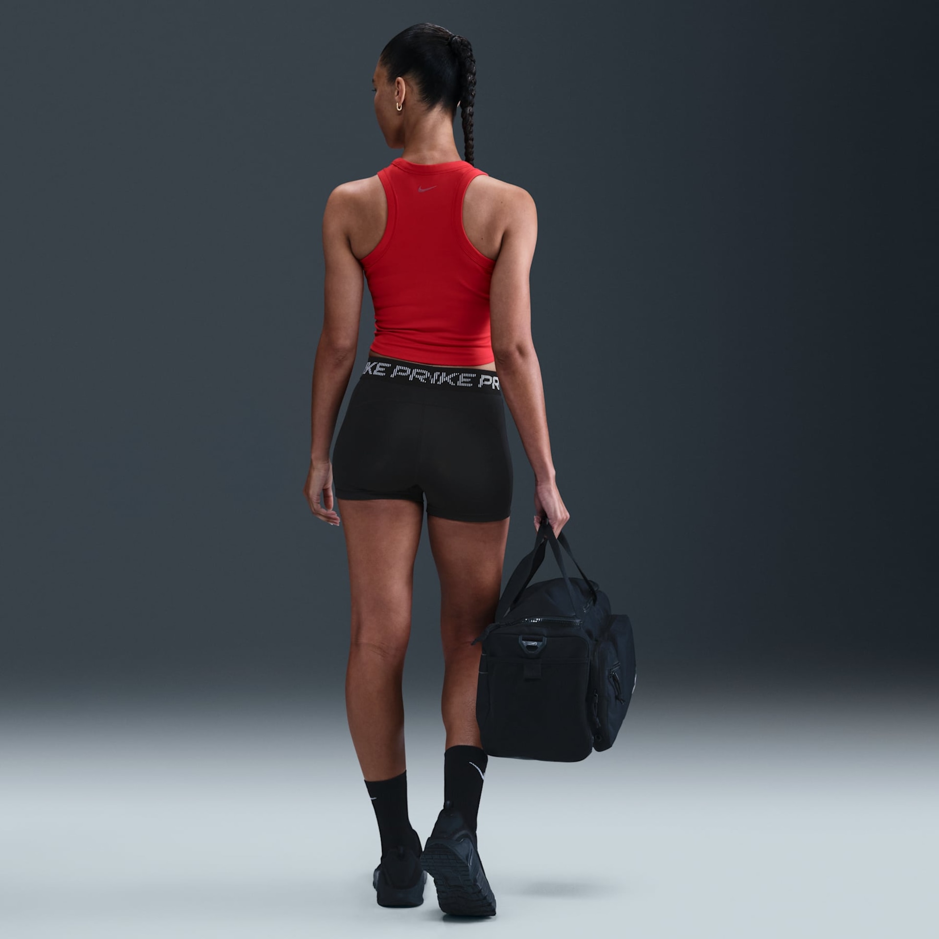 Shorts Nike Pro 365 Feminino - Foto 4