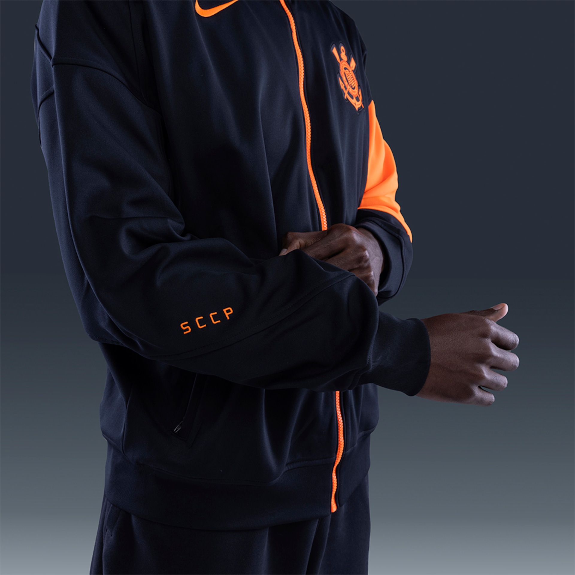 Jaqueta Corinthians Nike Total 90 Essential Anthem III Masculina - Foto 3