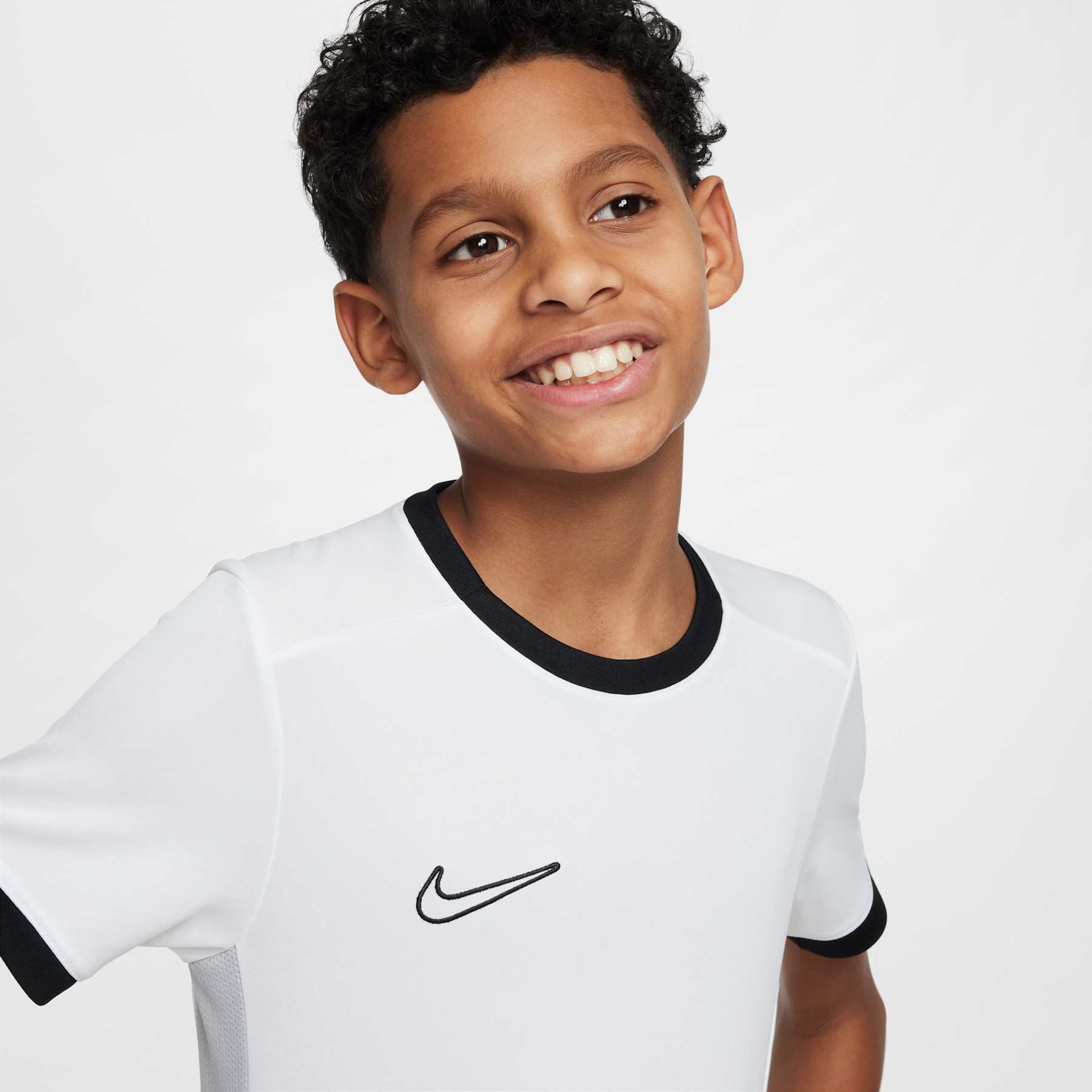 Camiseta Nike Dri-FIT Academy Infantil - Foto 3
