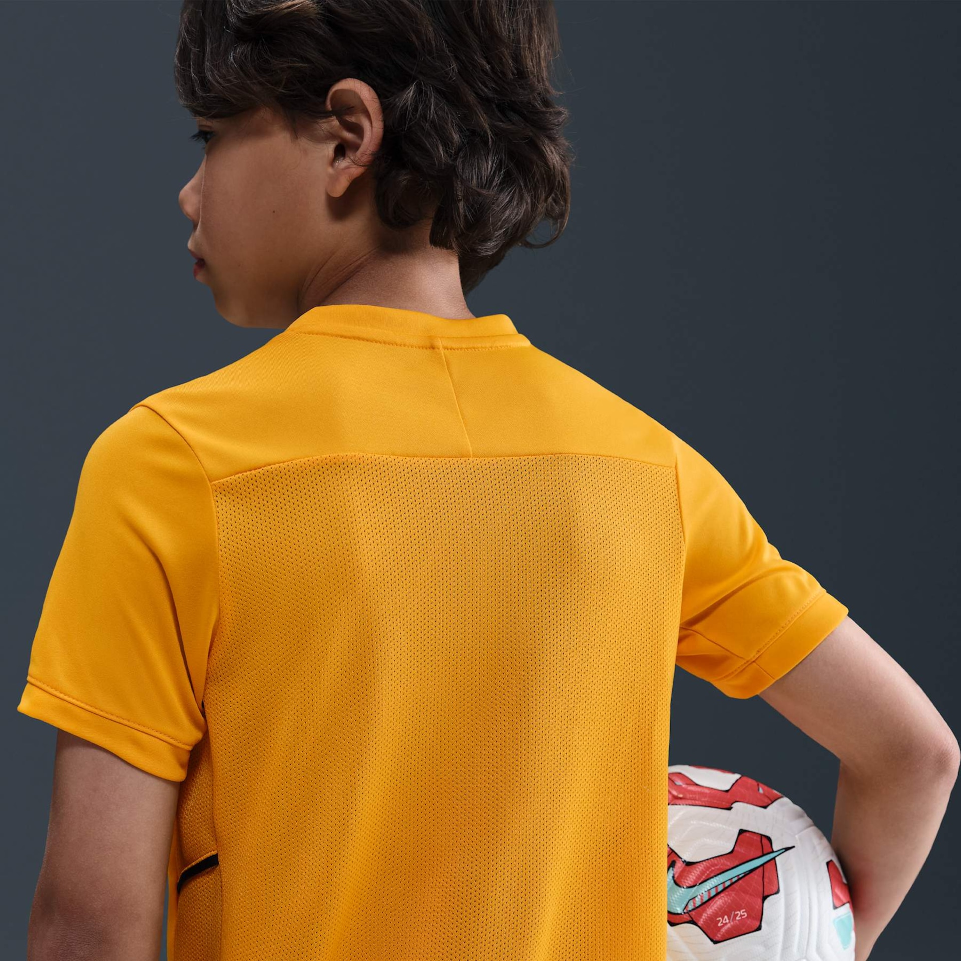 Camiseta Erling Haaland Nike Dri-FIT Academy Infantil - Foto 5