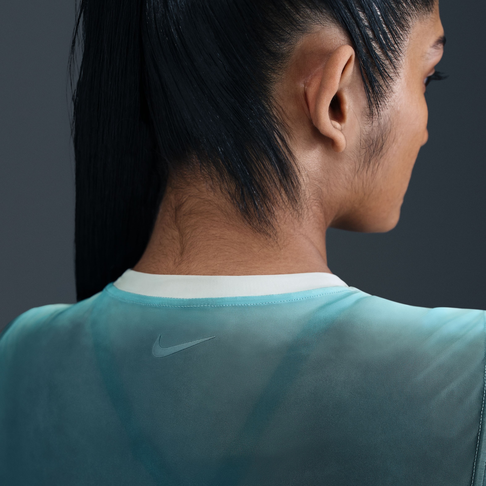 Regata Nike Dri-FIT Cropped Feminina - Foto 3