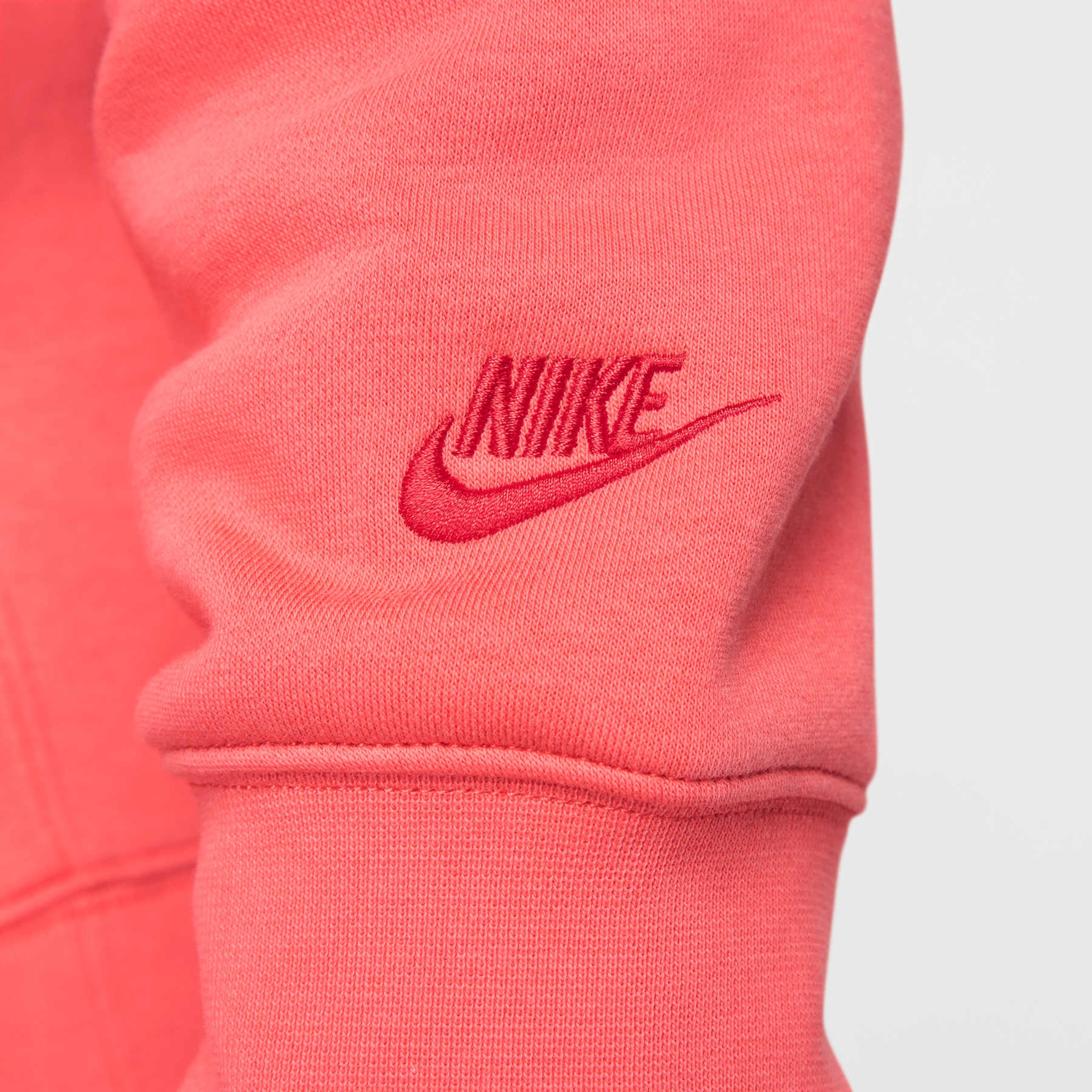 Blusão Nike Sportswear Club GFX Masculino - Foto 12