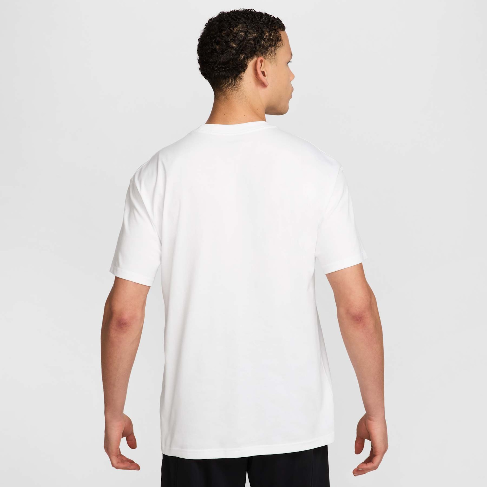 Camiseta Nike Court M90 Masculina - Foto 2