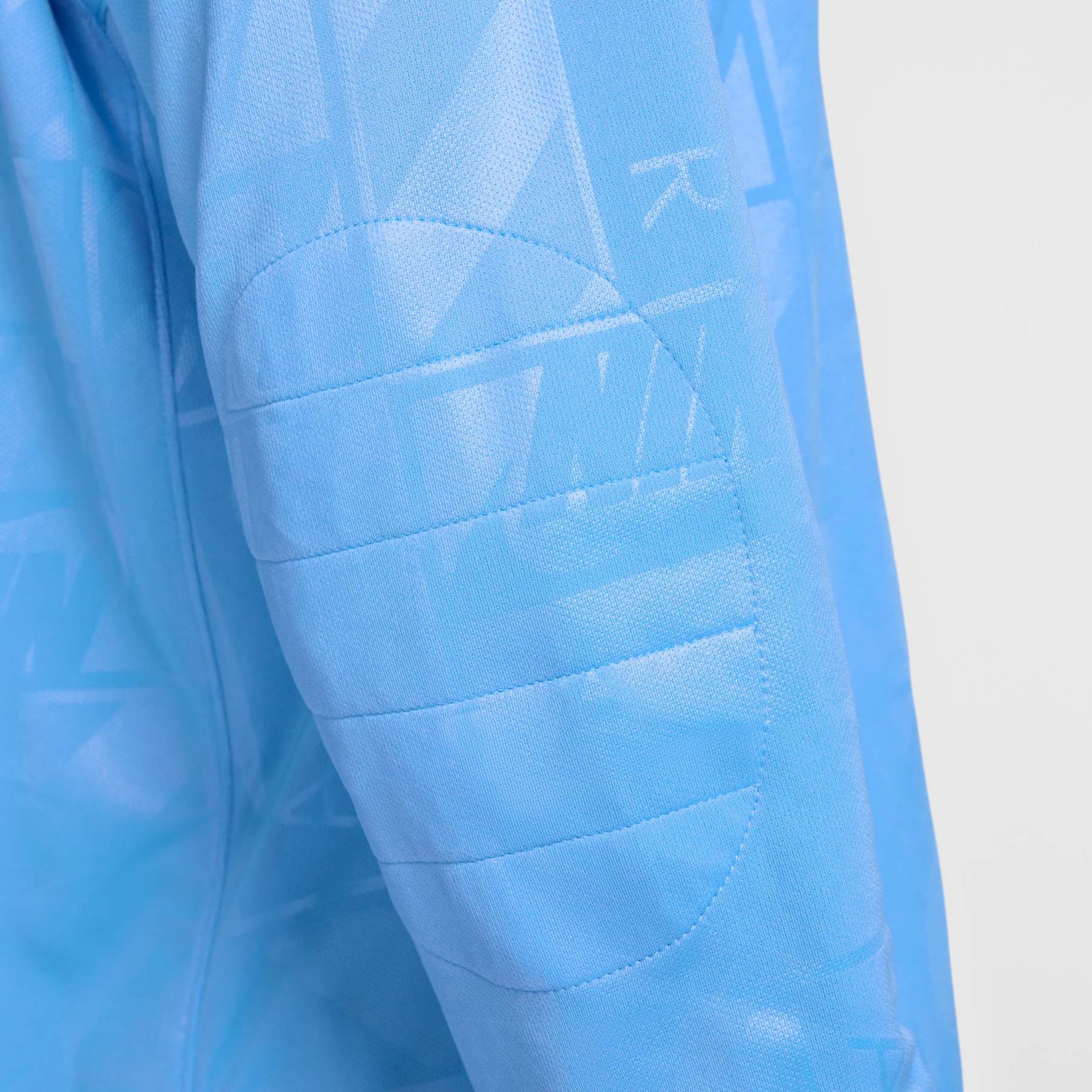 Camiseta Nike Sportswear Air Max Masculina - Foto 5