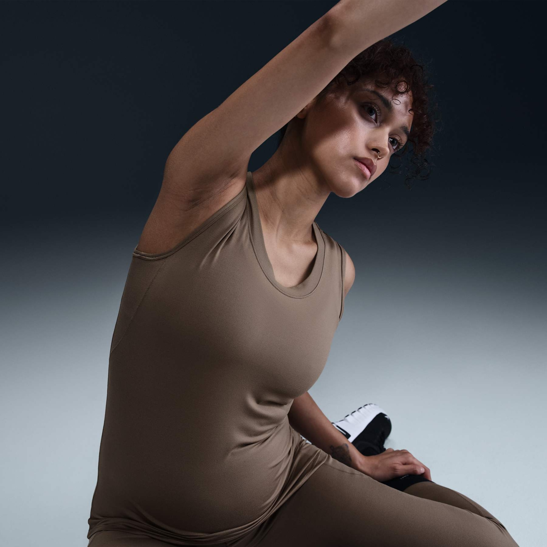 Regata Nike One Maternidade Feminina - Foto 3