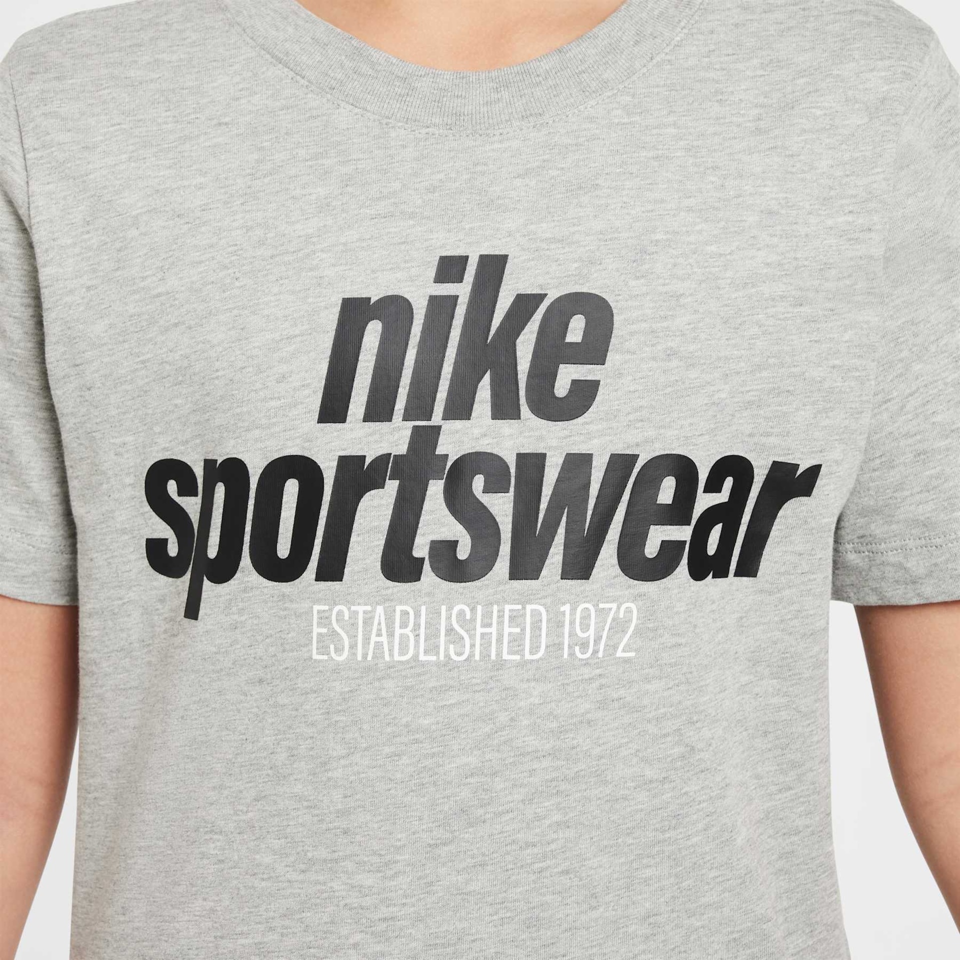 Camiseta Nike Sportswear Infantil - Foto 4