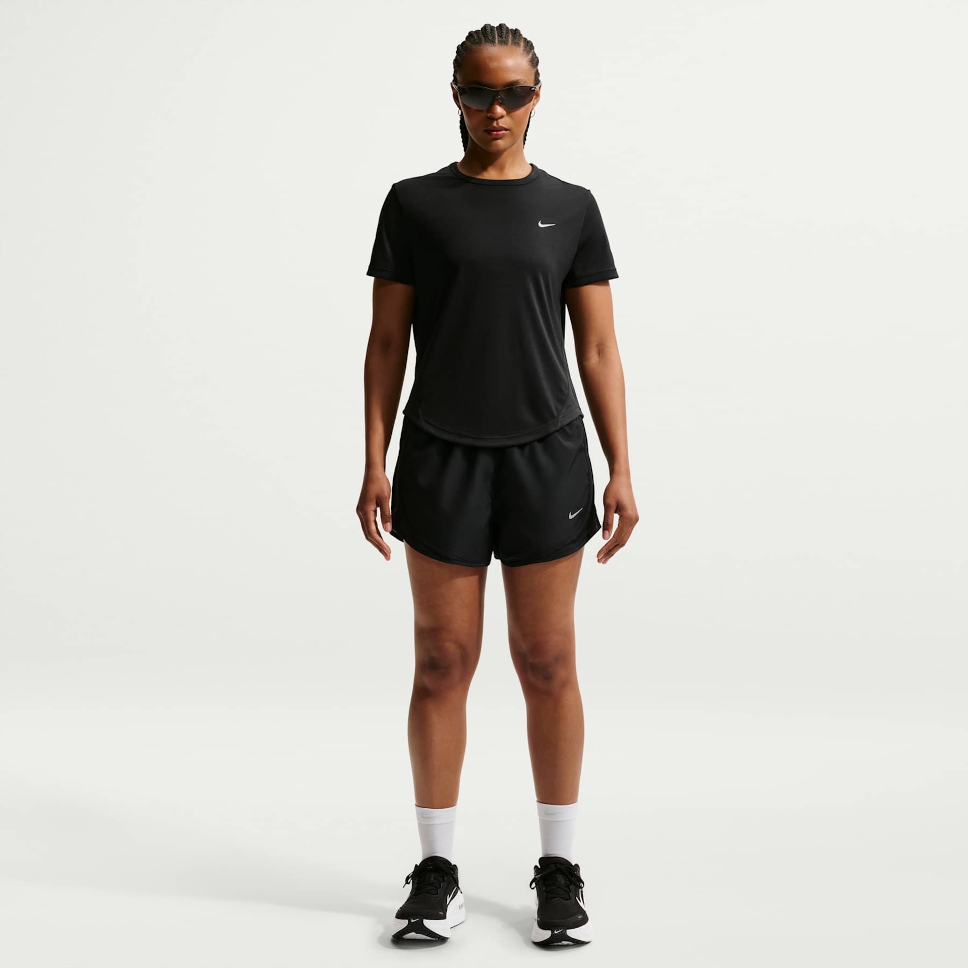 Camiseta Dri-FIT Nike Tempo Feminina - Foto 4