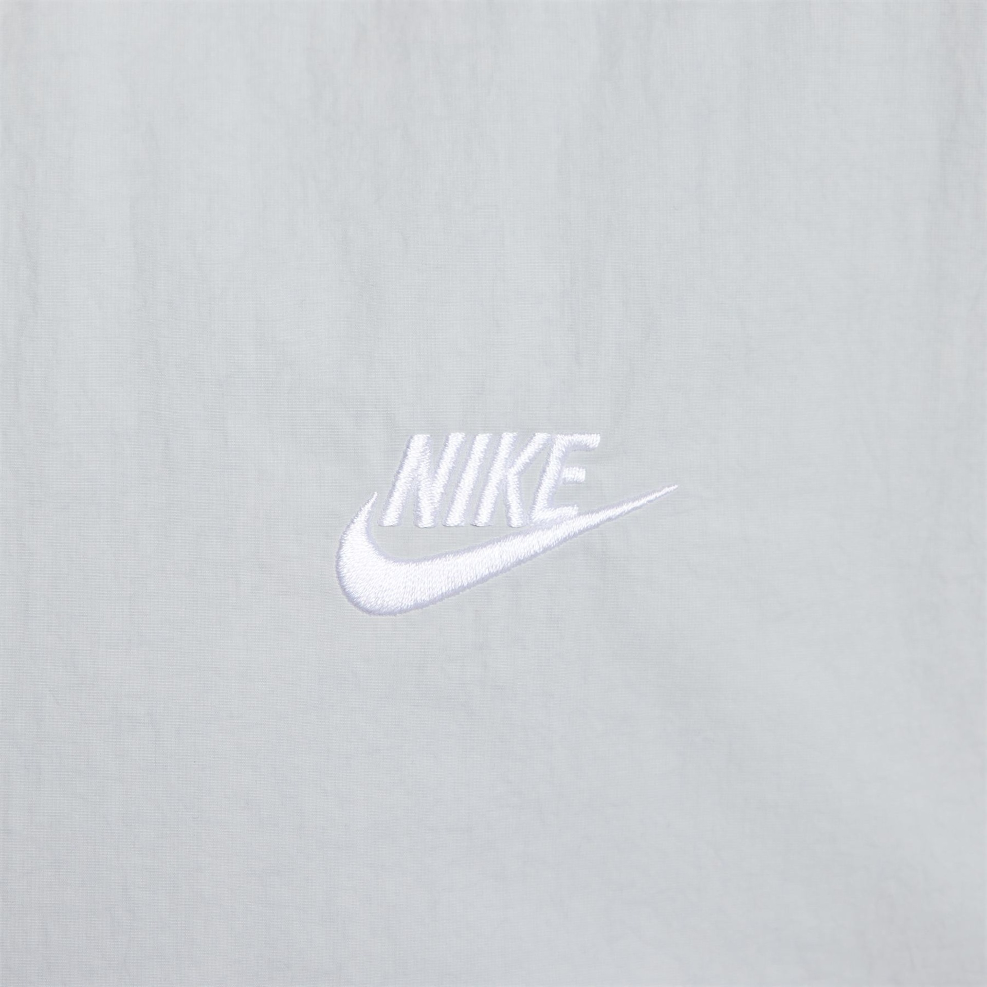 Jaqueta Nike Club Woven Masculina - Foto 4