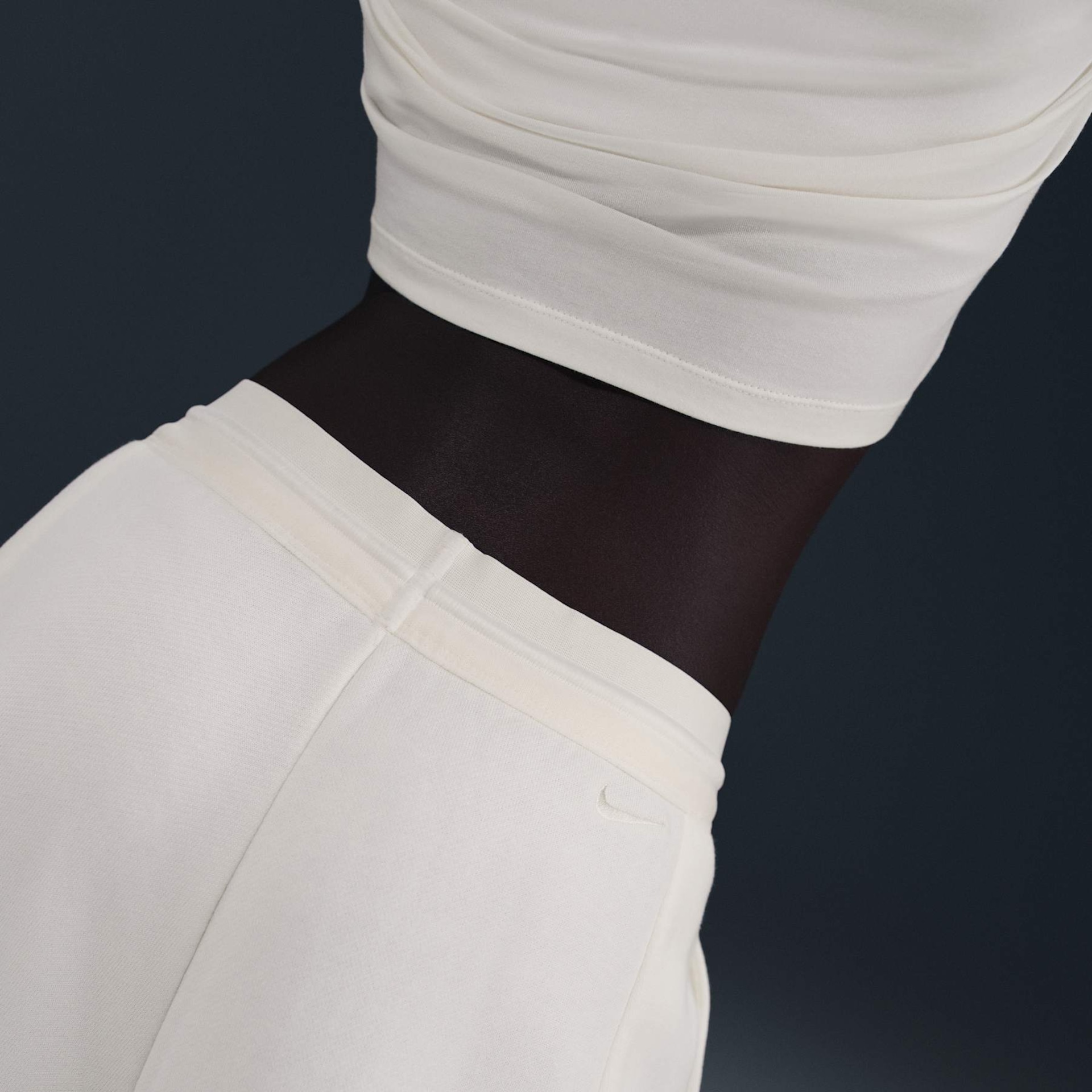 Calça Nike Sportswear Collection Fleece Feminina - Foto 3