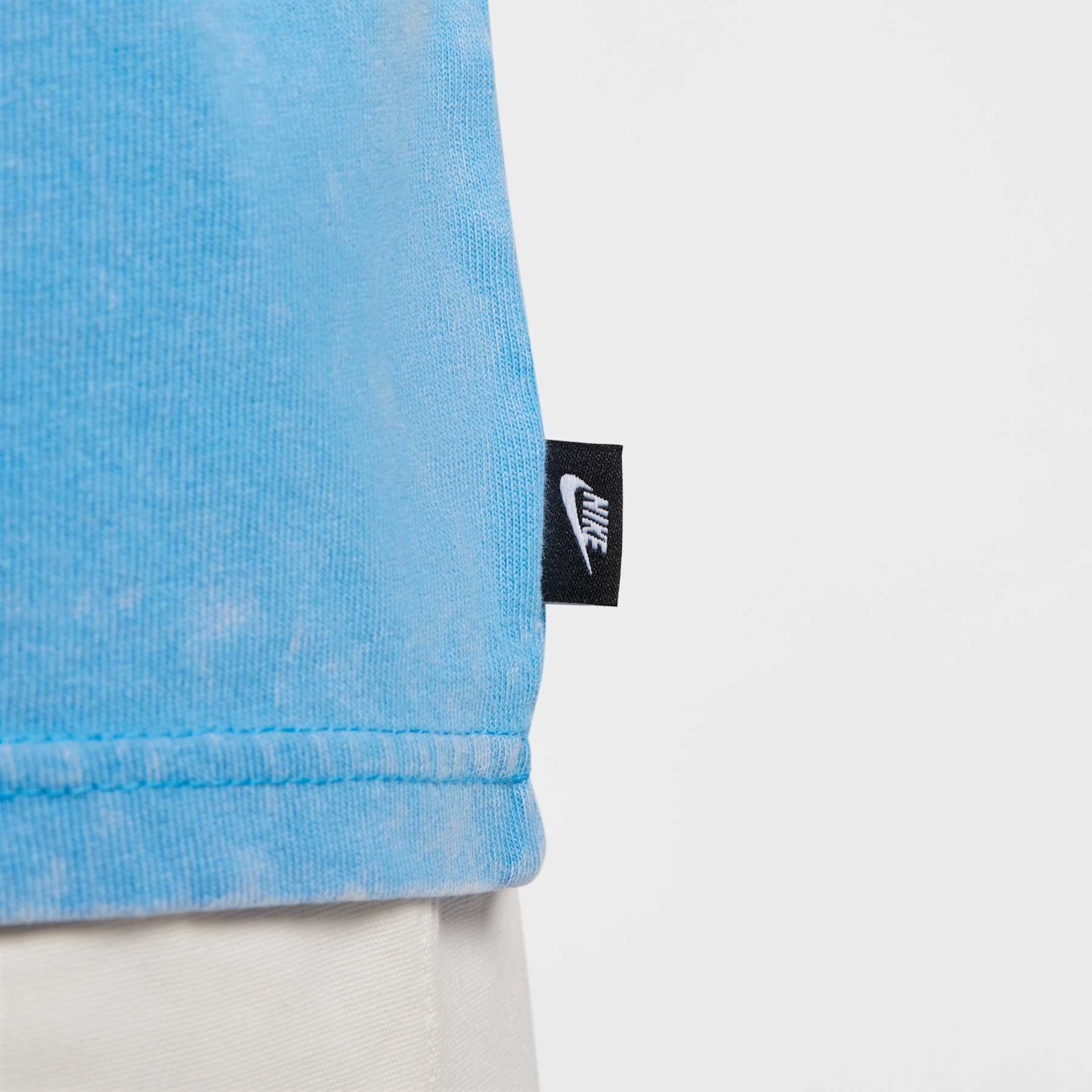 Camiseta Nike Sportswear M90 Masculina - Foto 5