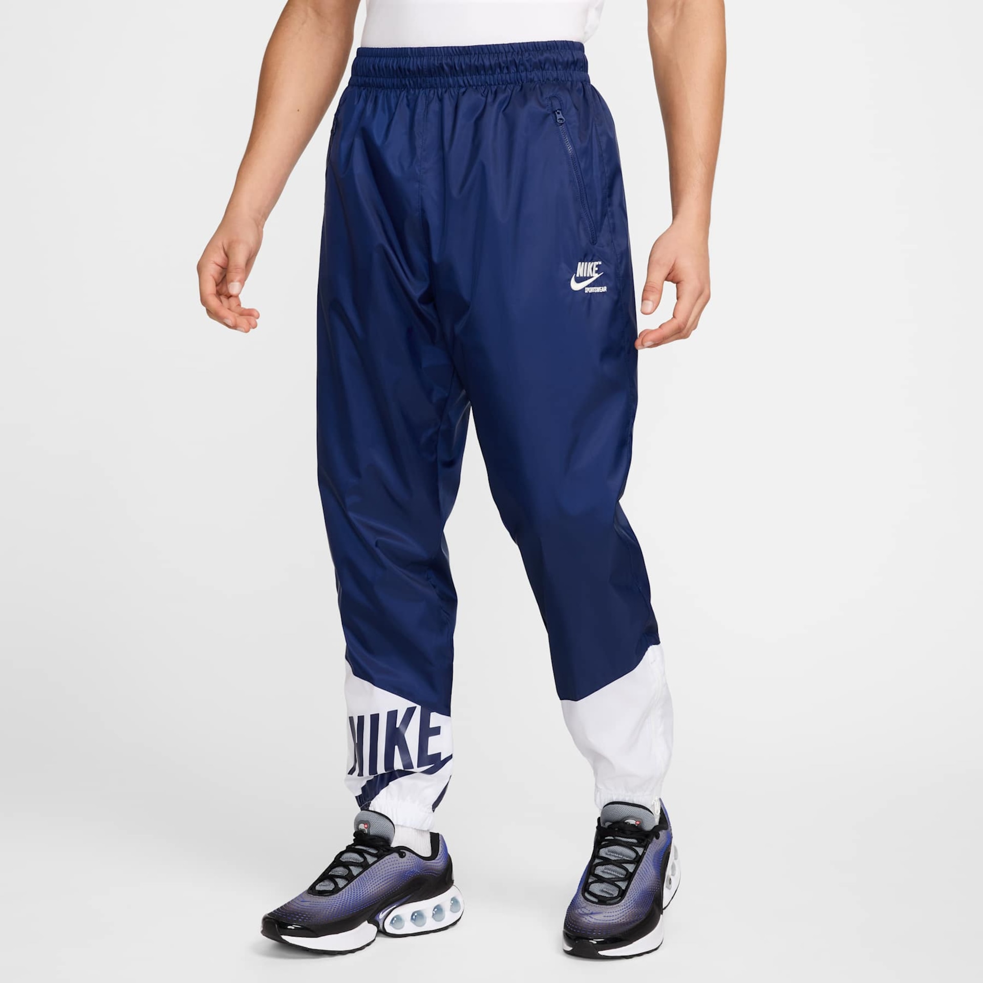 Calça Nike Windrunner Masculina - Foto 1