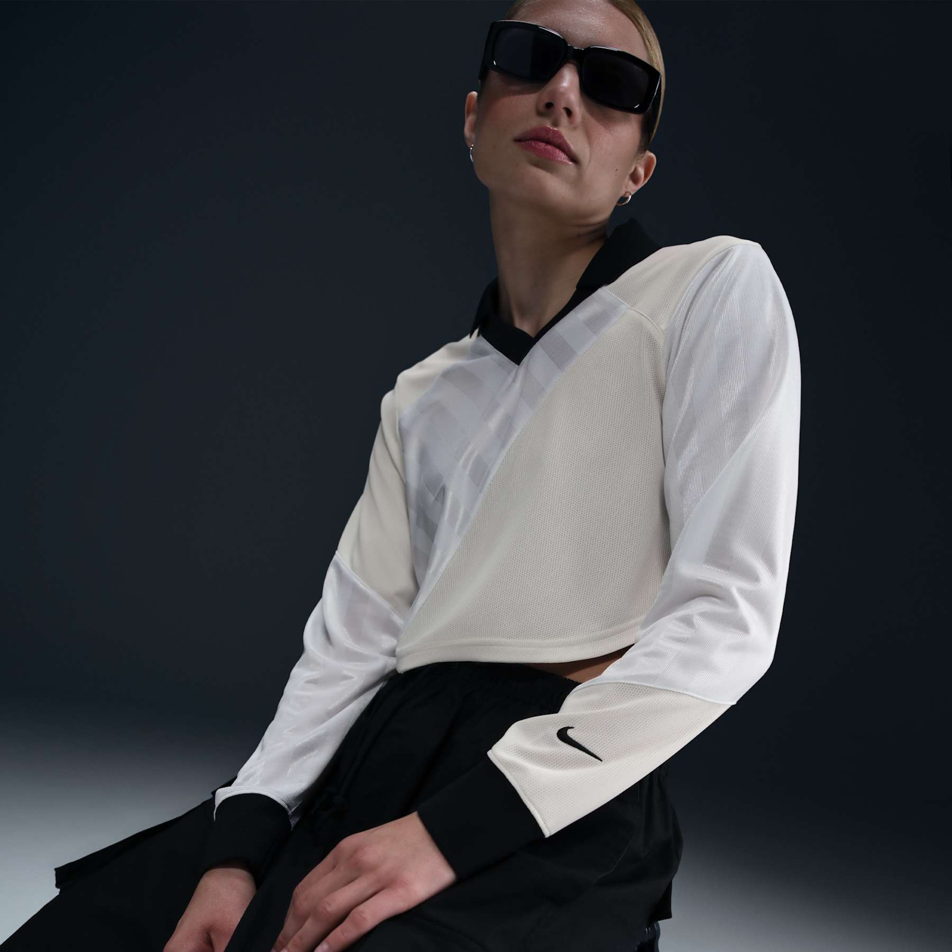 Camiseta Nike Sportswear Cropped Street Feminina - Foto 3