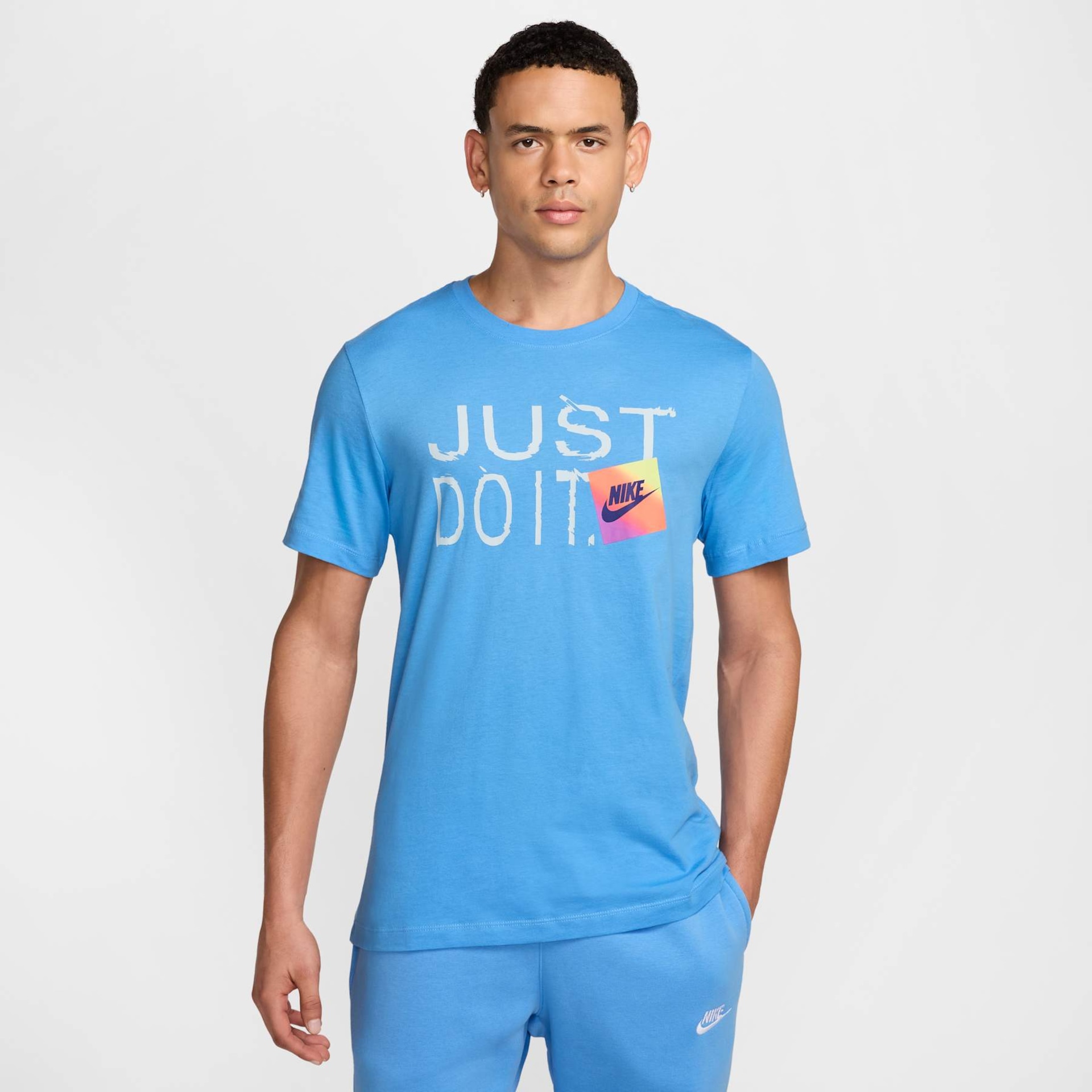 Camiseta Nike Sportswear Masculina - Foto 1