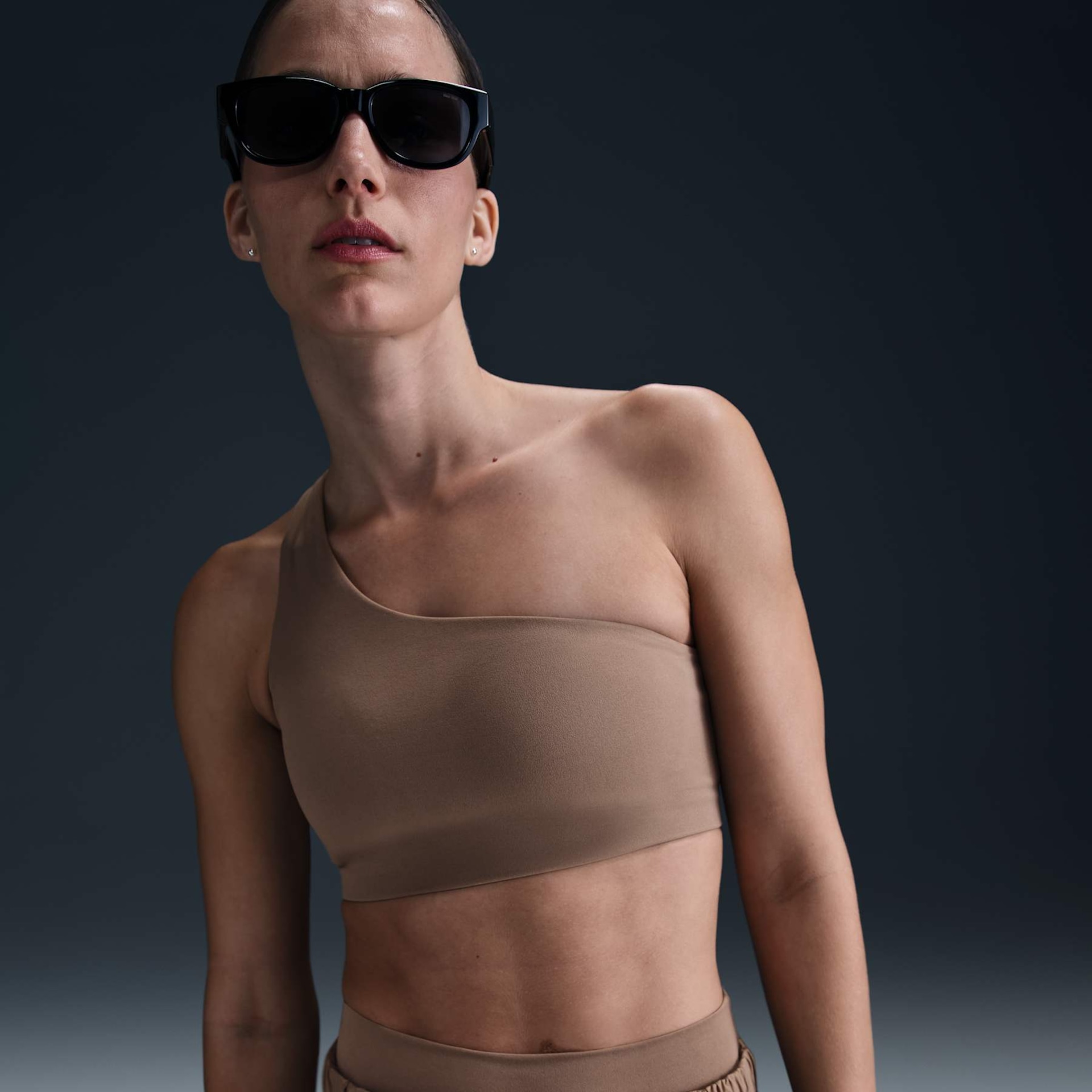 Top Nike Zenvy Feminino - Foto 1