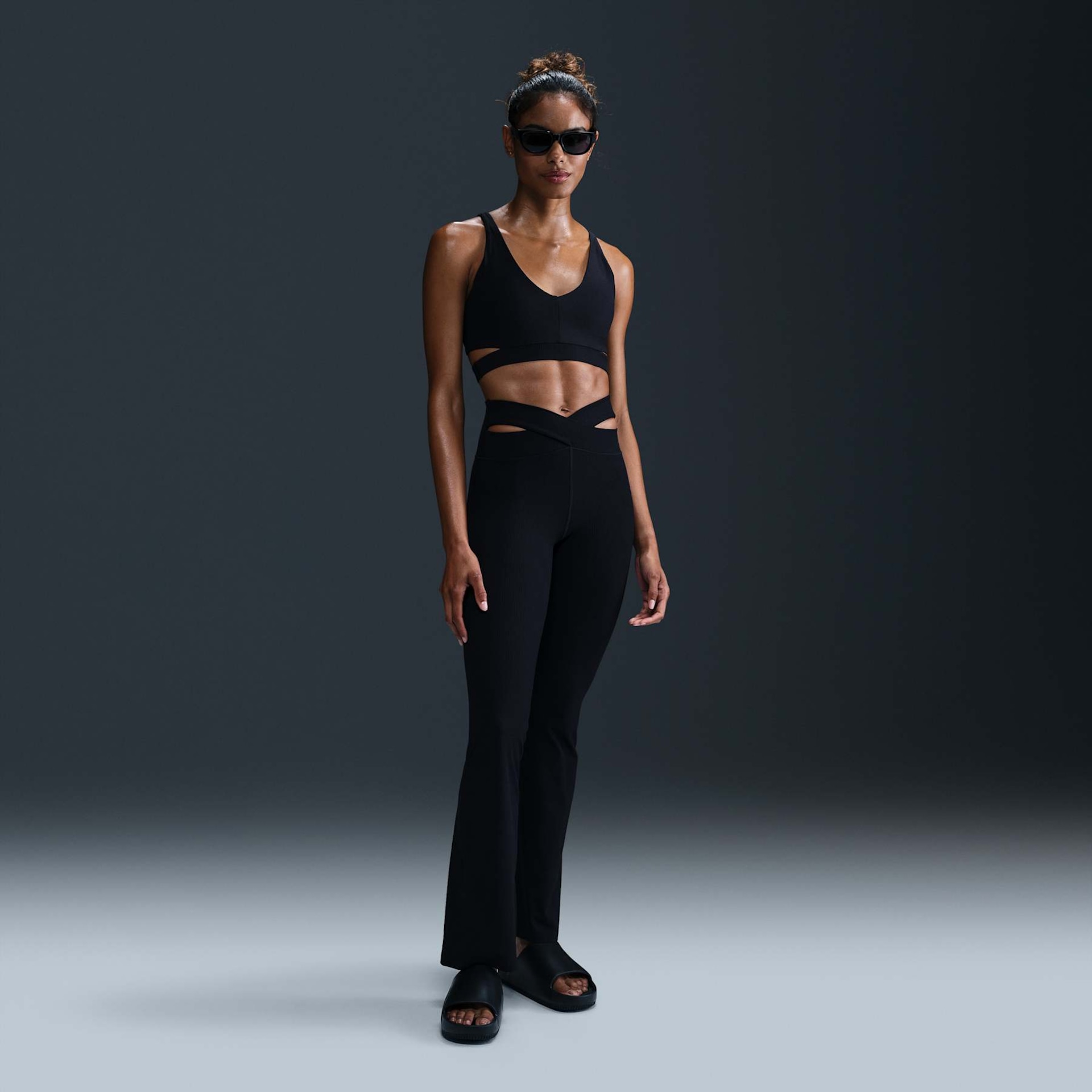 Top Nike Zenvy Feminino - Foto 4