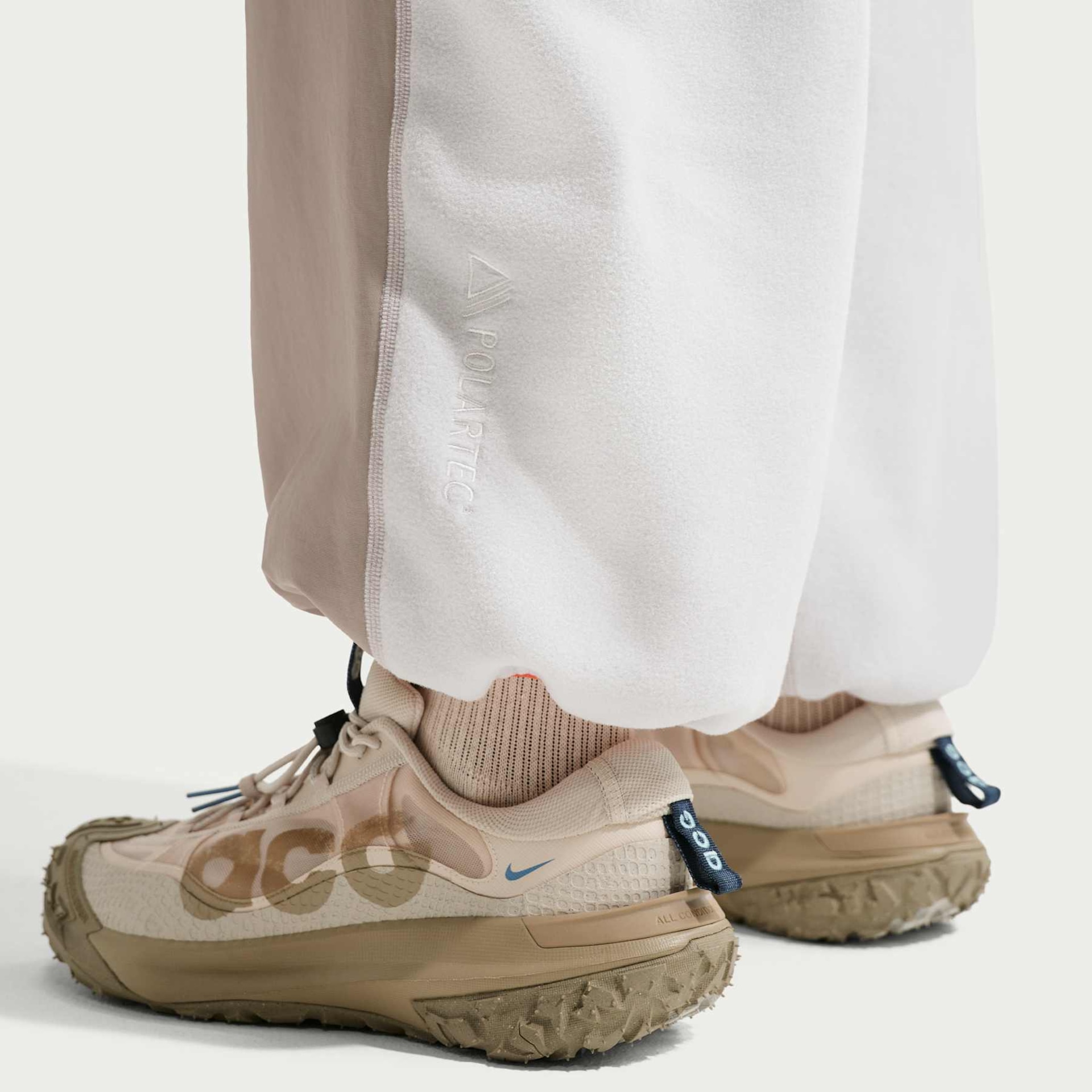 Calça Nike ACG Unissex - Foto 9