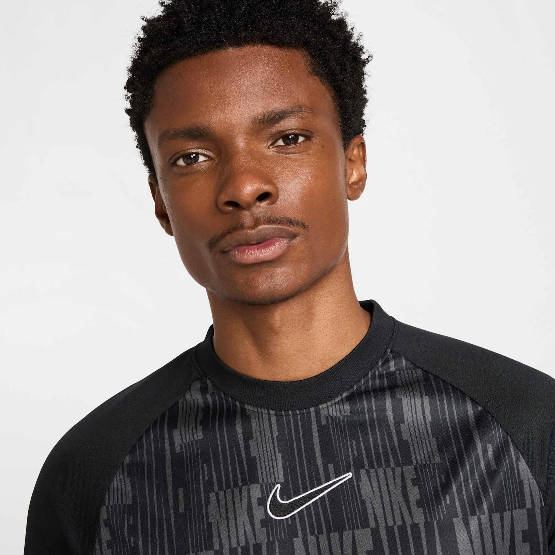 Camiseta Nike Dri-FIT Academy Pro Masculina - Foto 3