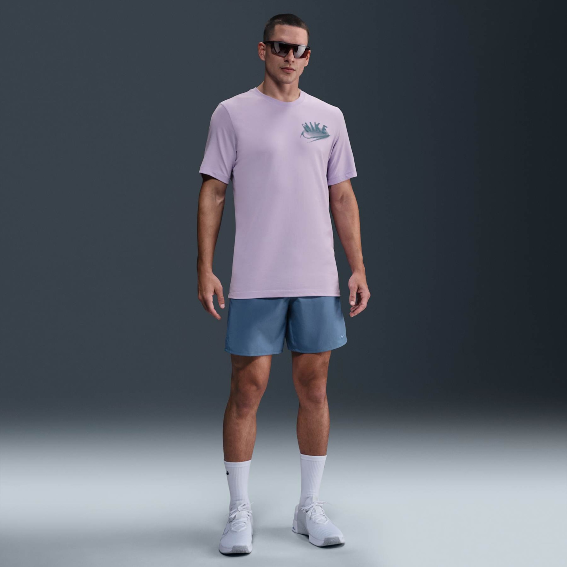 Camiseta Nike Dri-FIT Fitness Masculina - Foto 4