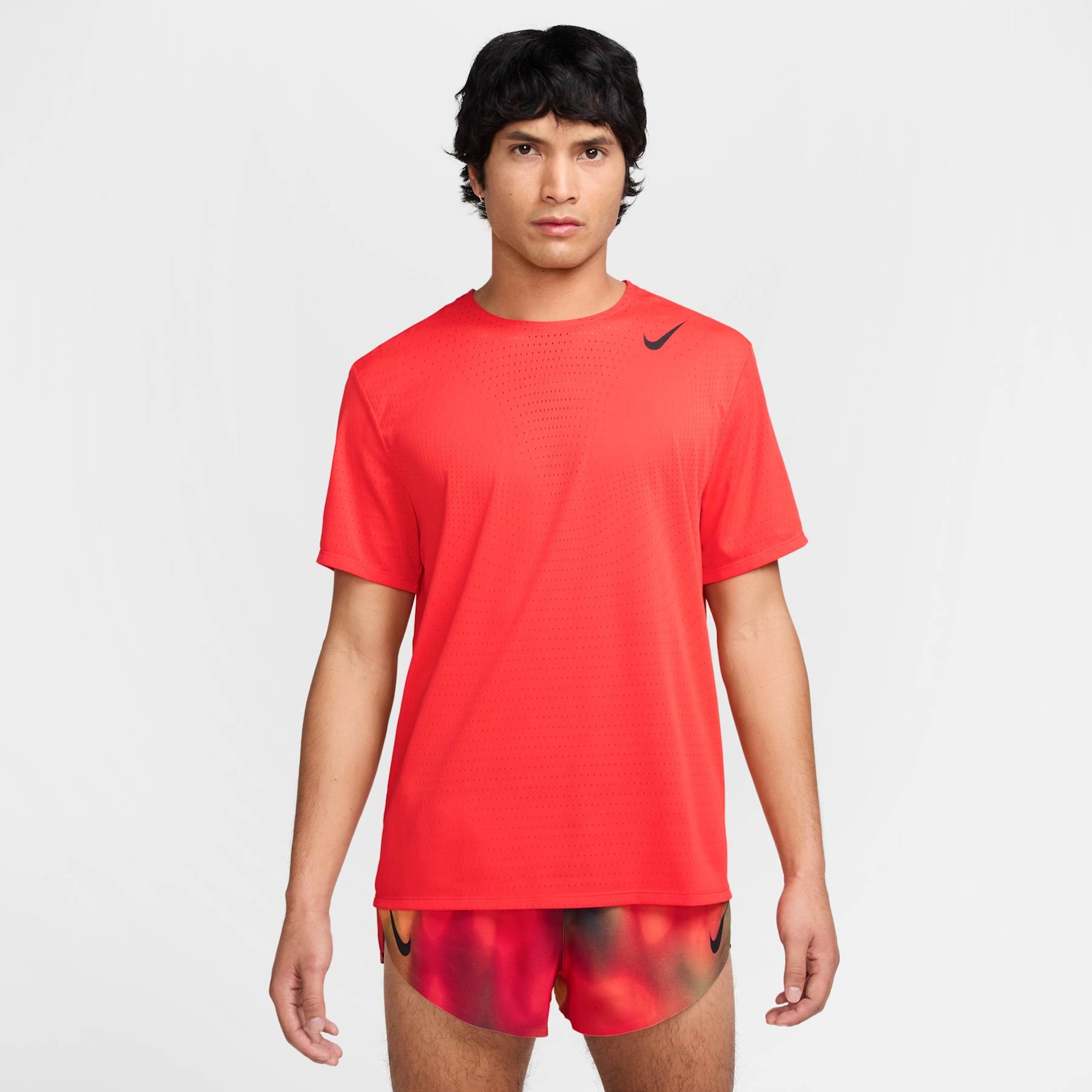 Camiseta Nike Dri-FIT ADV AeroSwift Masculina - Foto 1