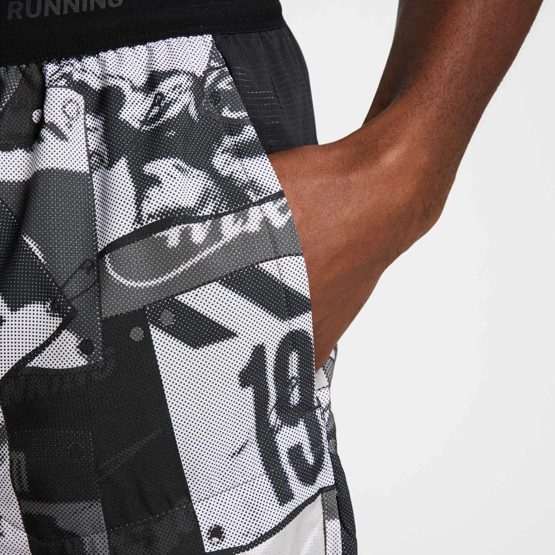 Shorts Nike Dri-FIT Energy Stride Masculino - Foto 5