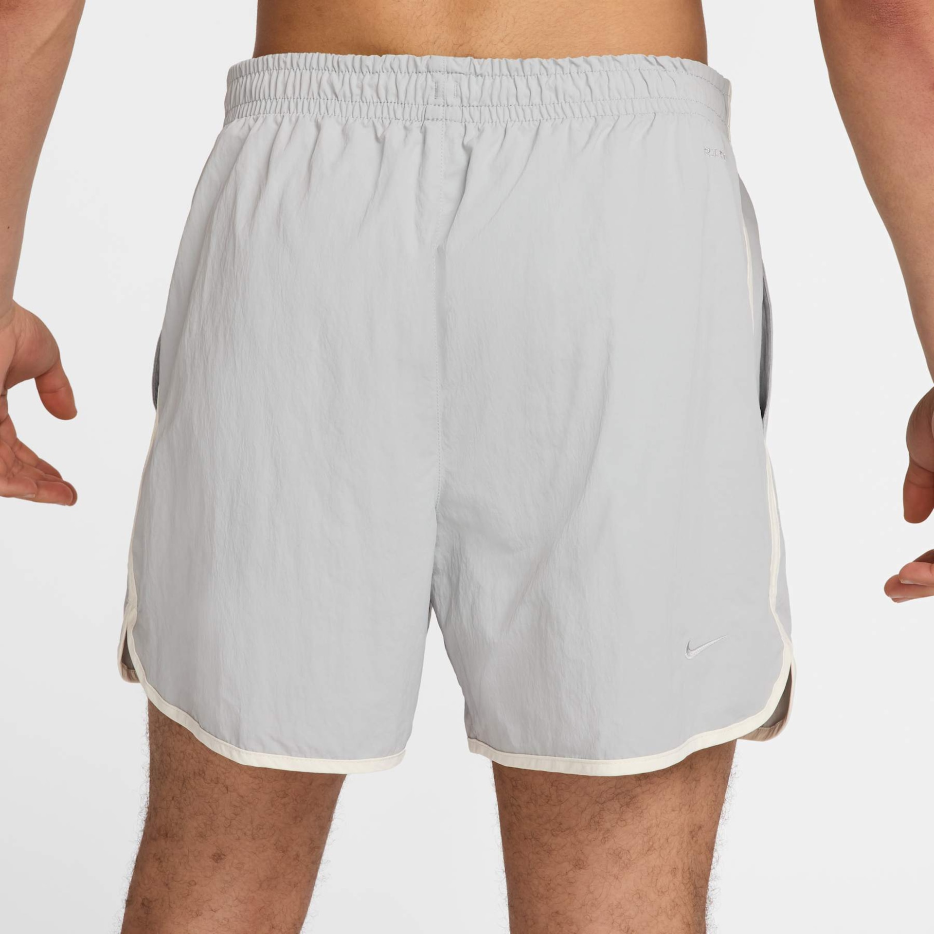 Shorts Nike Dri-FIT Heritage 5IN Masculino - Foto 3