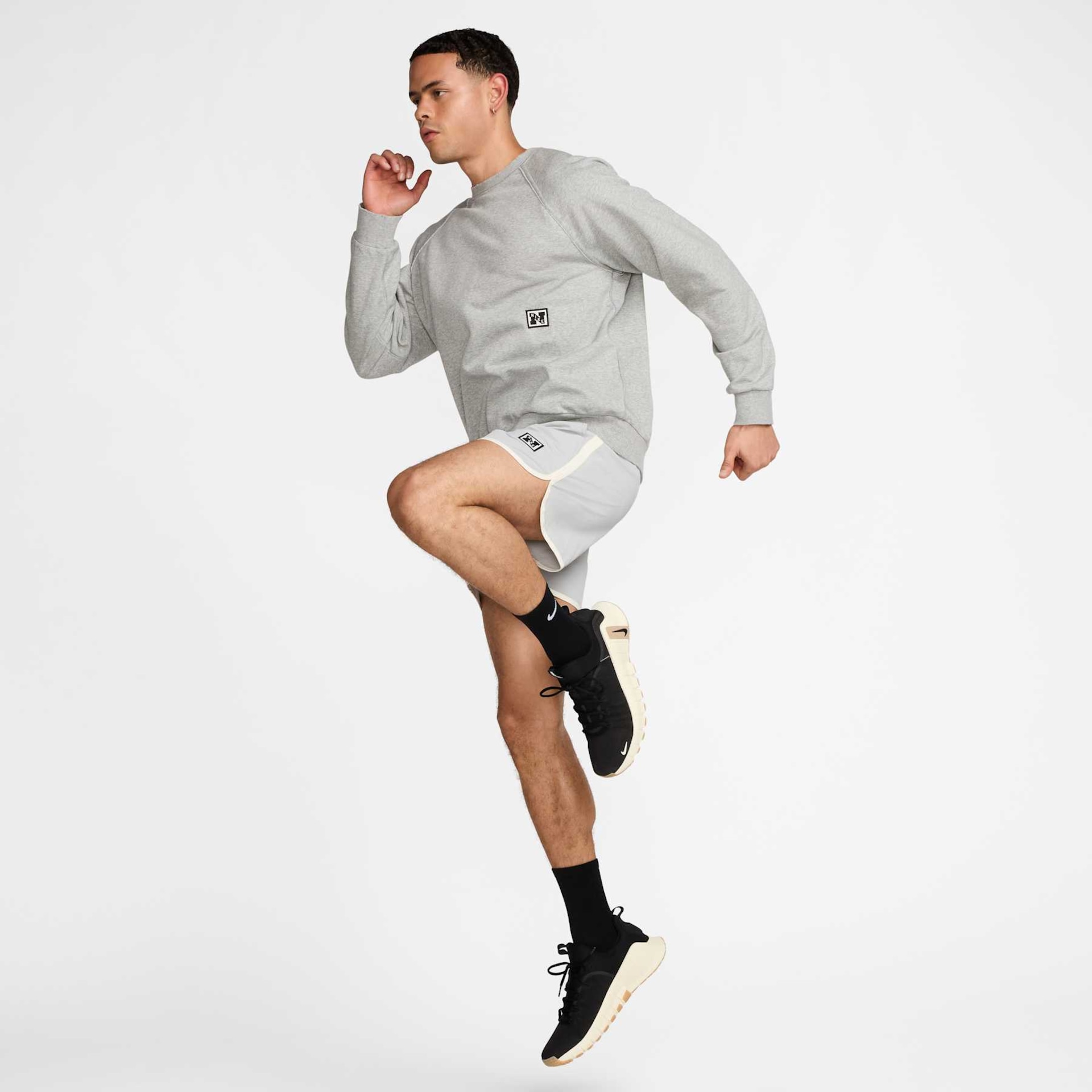 Shorts Nike Dri-FIT Heritage 5IN Masculino - Foto 8