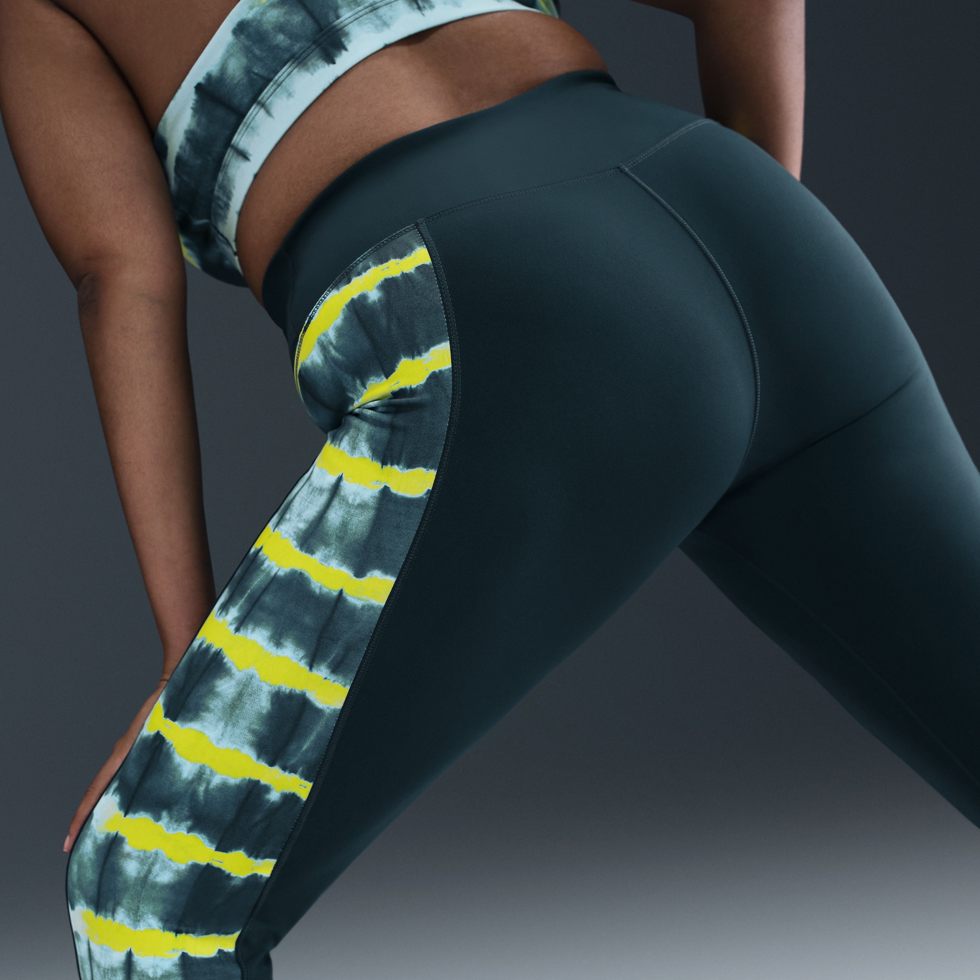 Calça Nike Dri-FIT HR Feminina - Foto 4