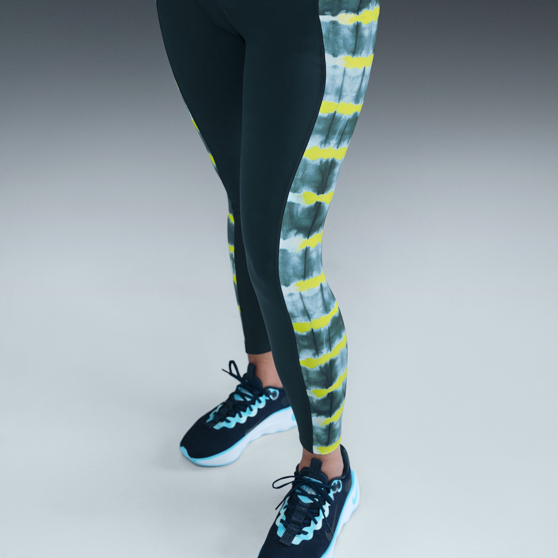Calça Nike Dri-FIT HR Feminina - Foto 5