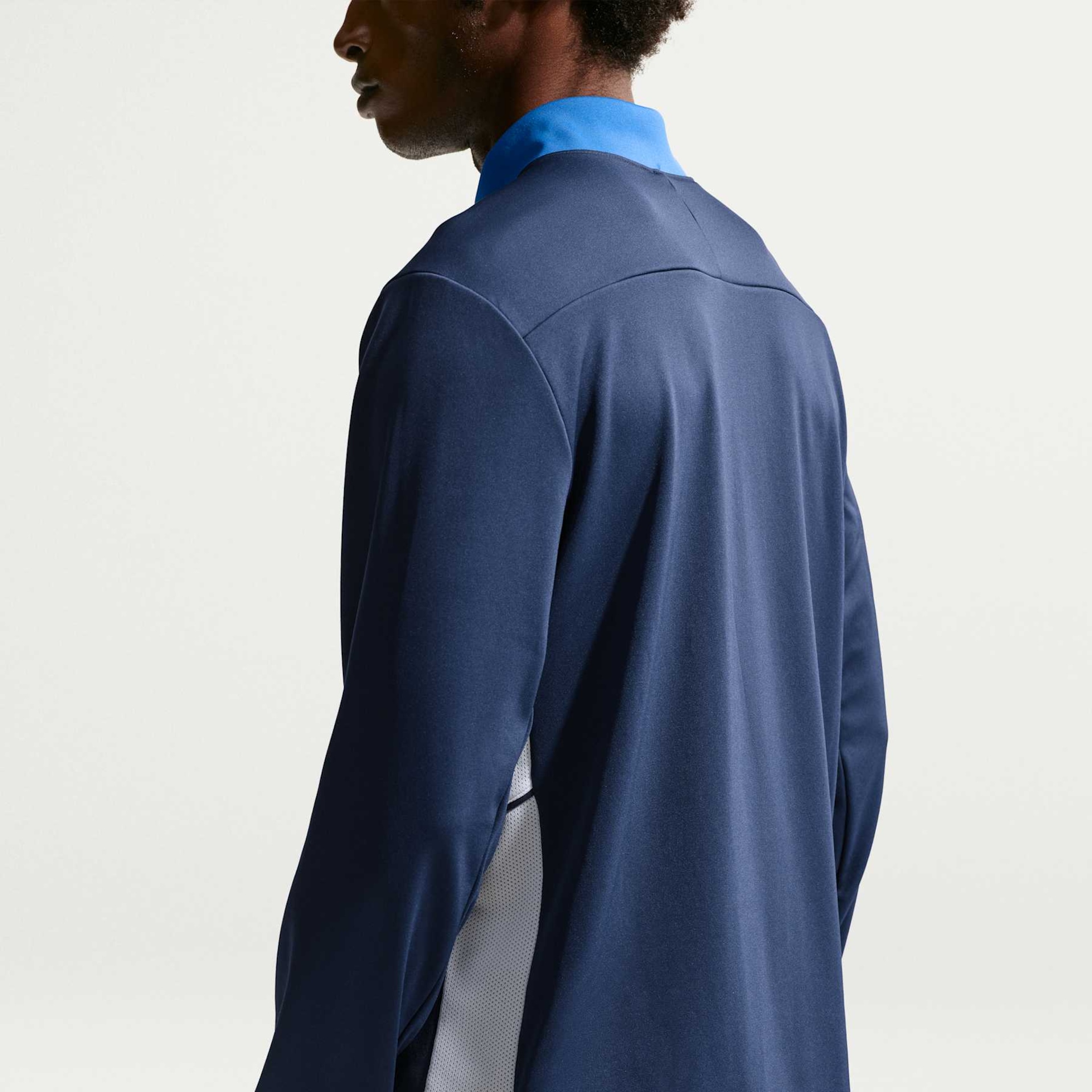 Camiseta Dri-FIT Nike Manga Longa Academy Masculina - Foto 2