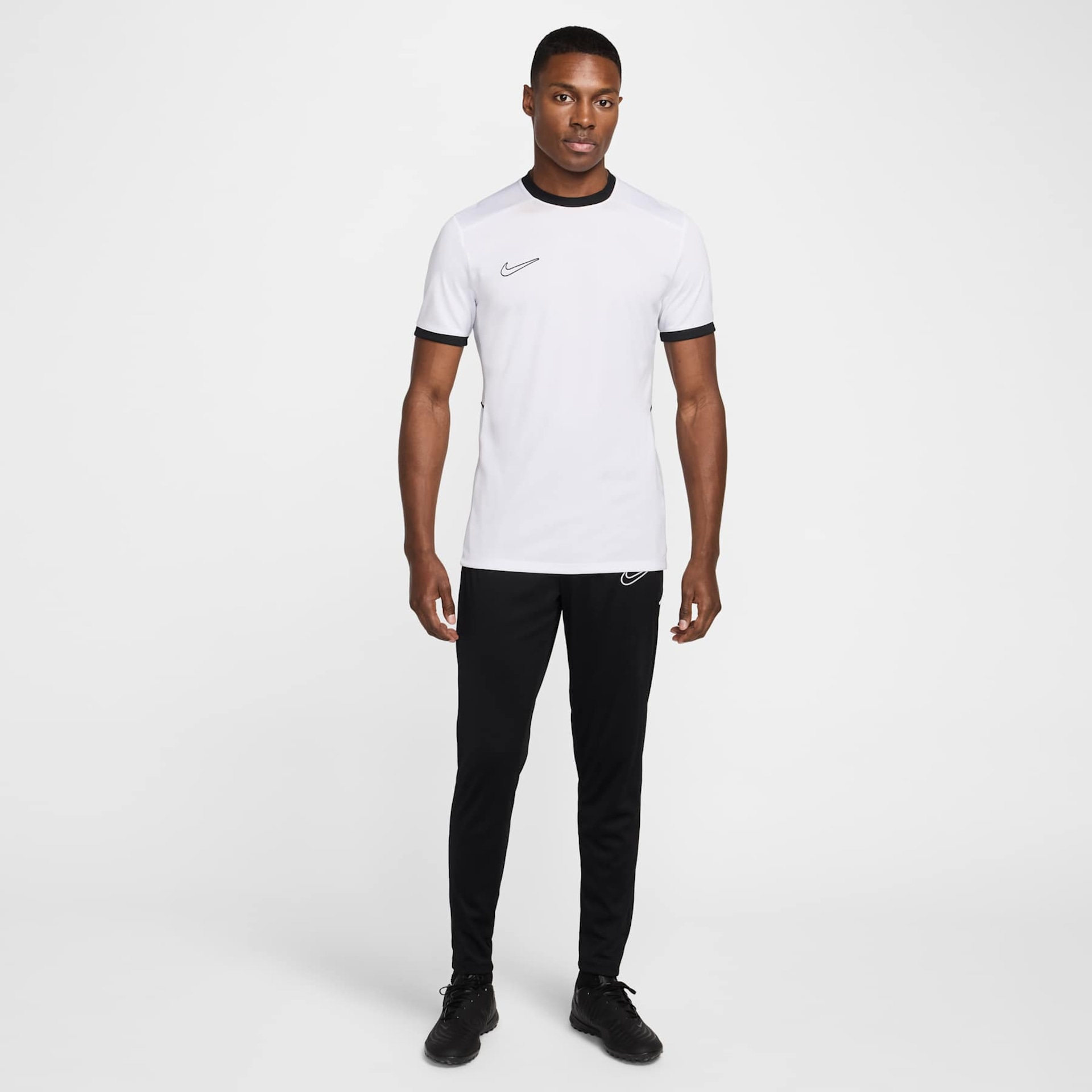 Calça Dri-FIT Nike Academy Masculina - Foto 7