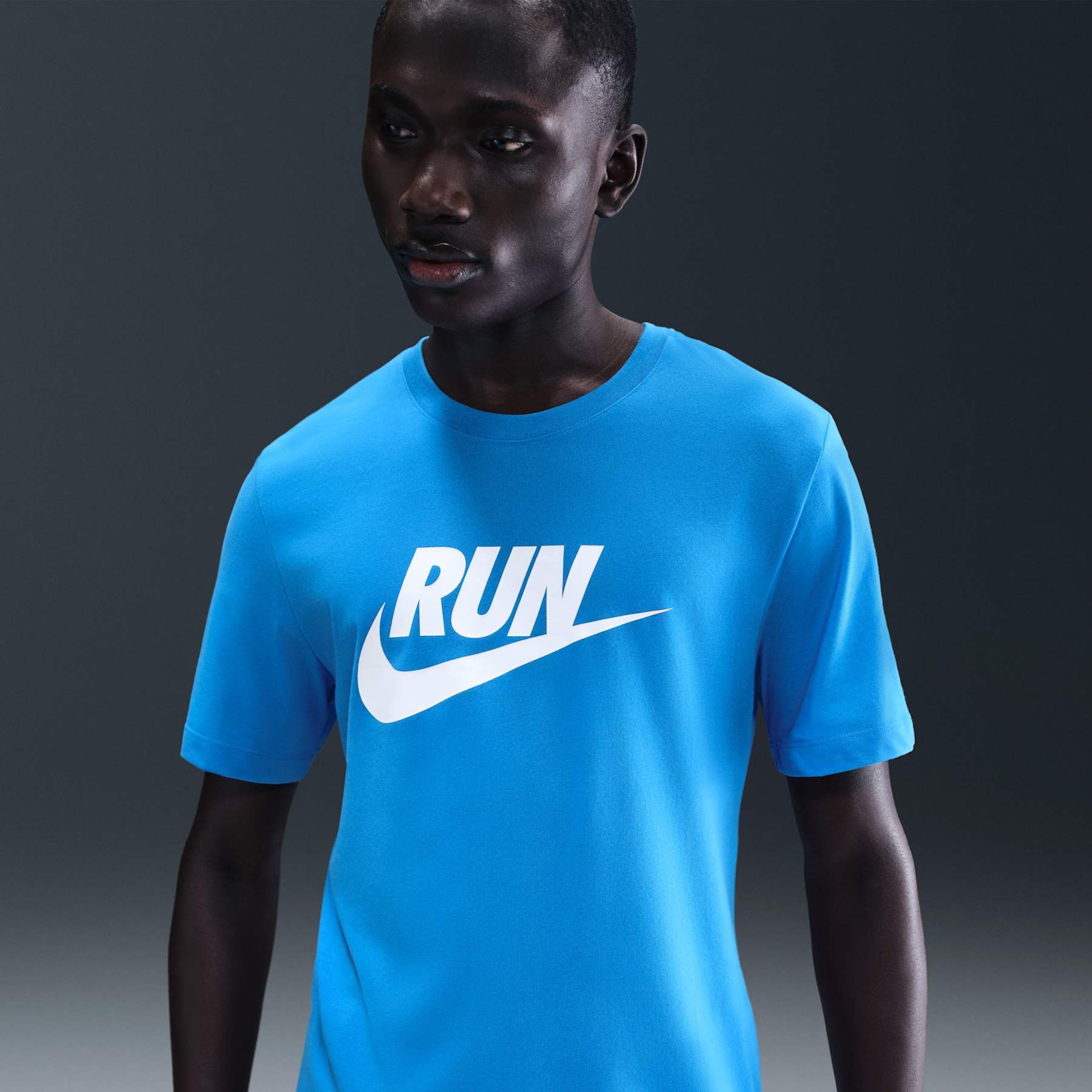 Camiseta Dri-FIT Nike Run Swoosh Masculina - Foto 1