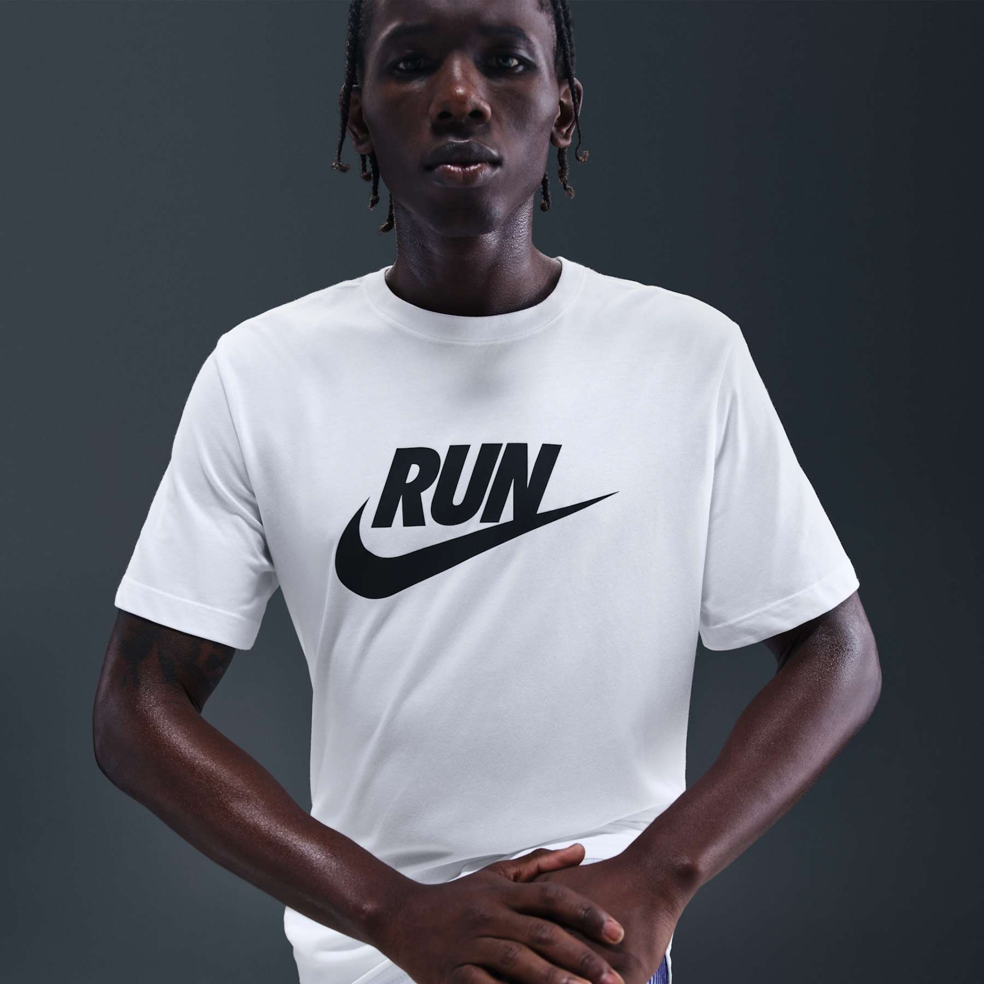 Camiseta Dri-FIT Nike Run Swoosh Masculina - Foto 3