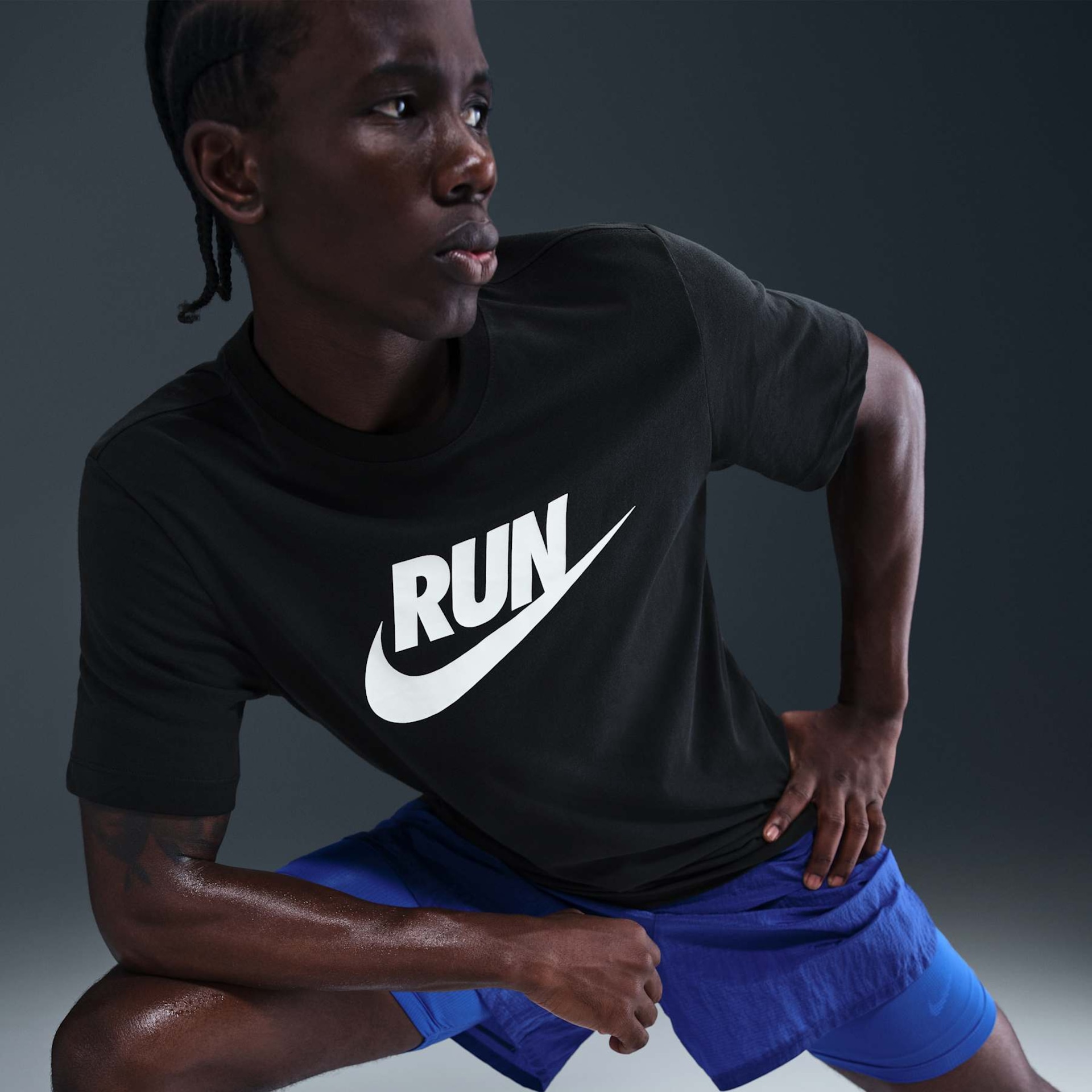 Camiseta Dri-FIT Nike Run Swoosh Masculina - Foto 3