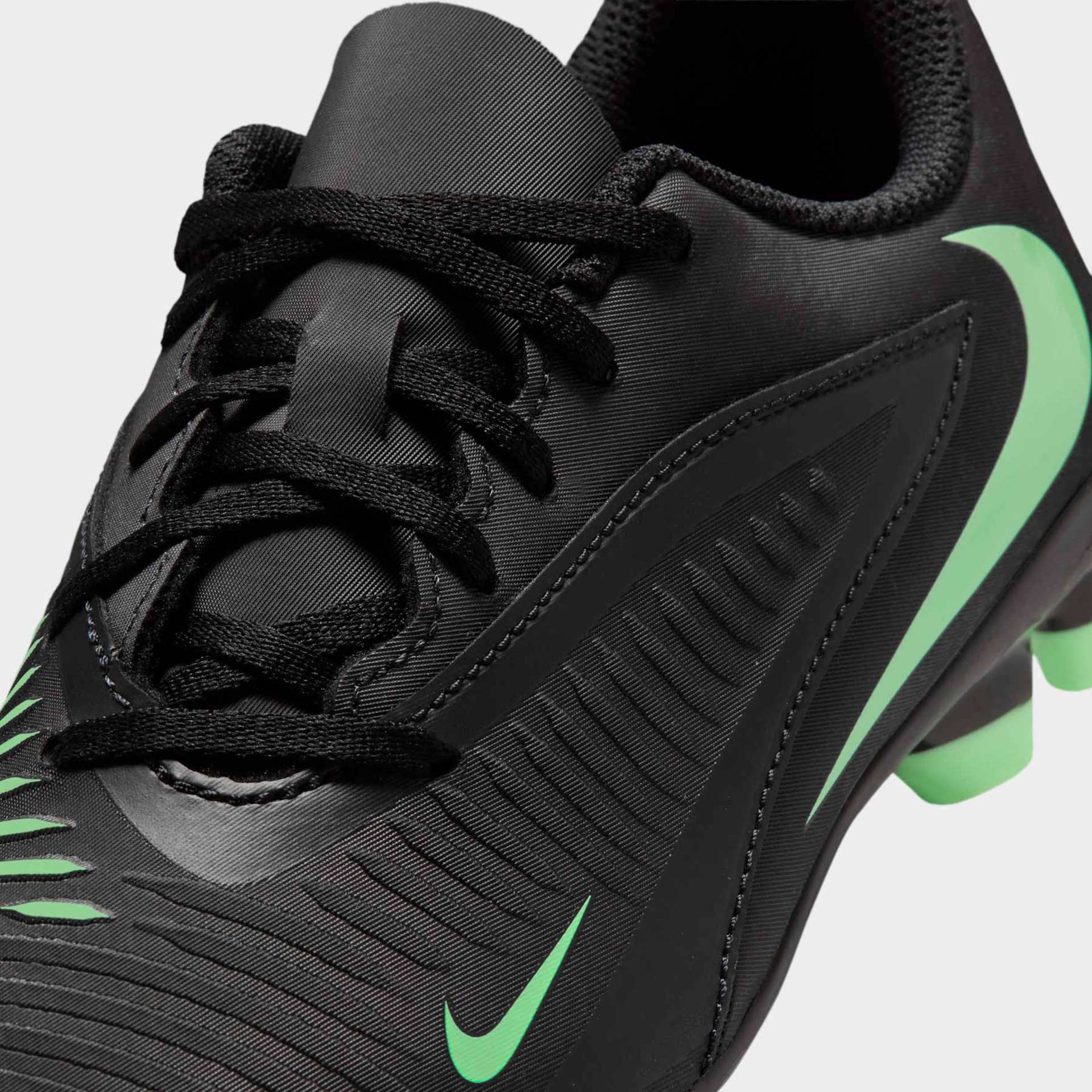 Chuteira Campo Nike Phantom 6 Club Low Infantil - Foto 8