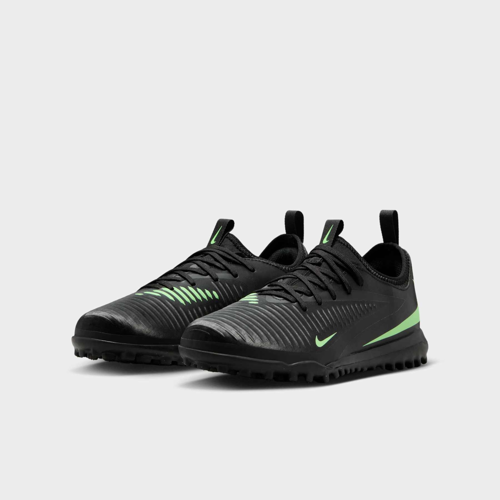 Chuteira Society Nike Phantom 6 Academy Low Infantil - Foto 5